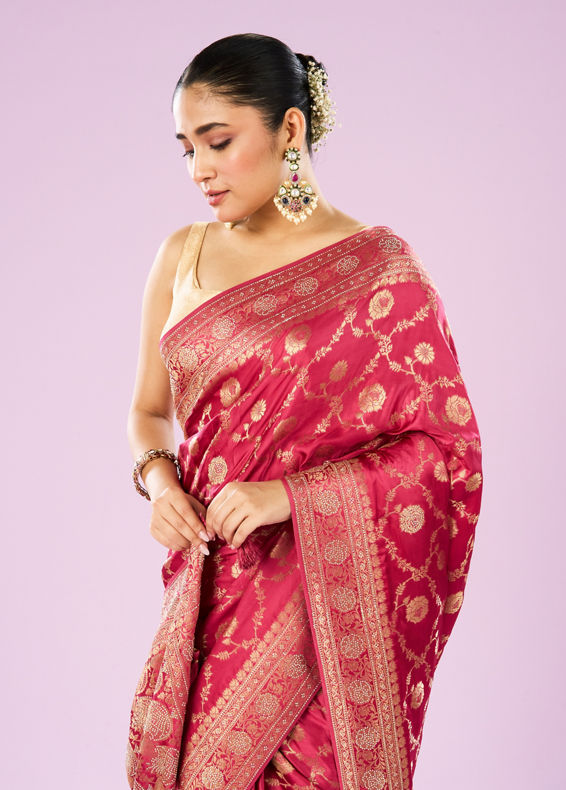 Mohey Women Dazzling Dusty Pink Saree