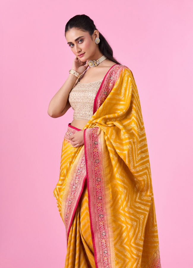 Mohey Women Elegant Yellow Banarasi Saree