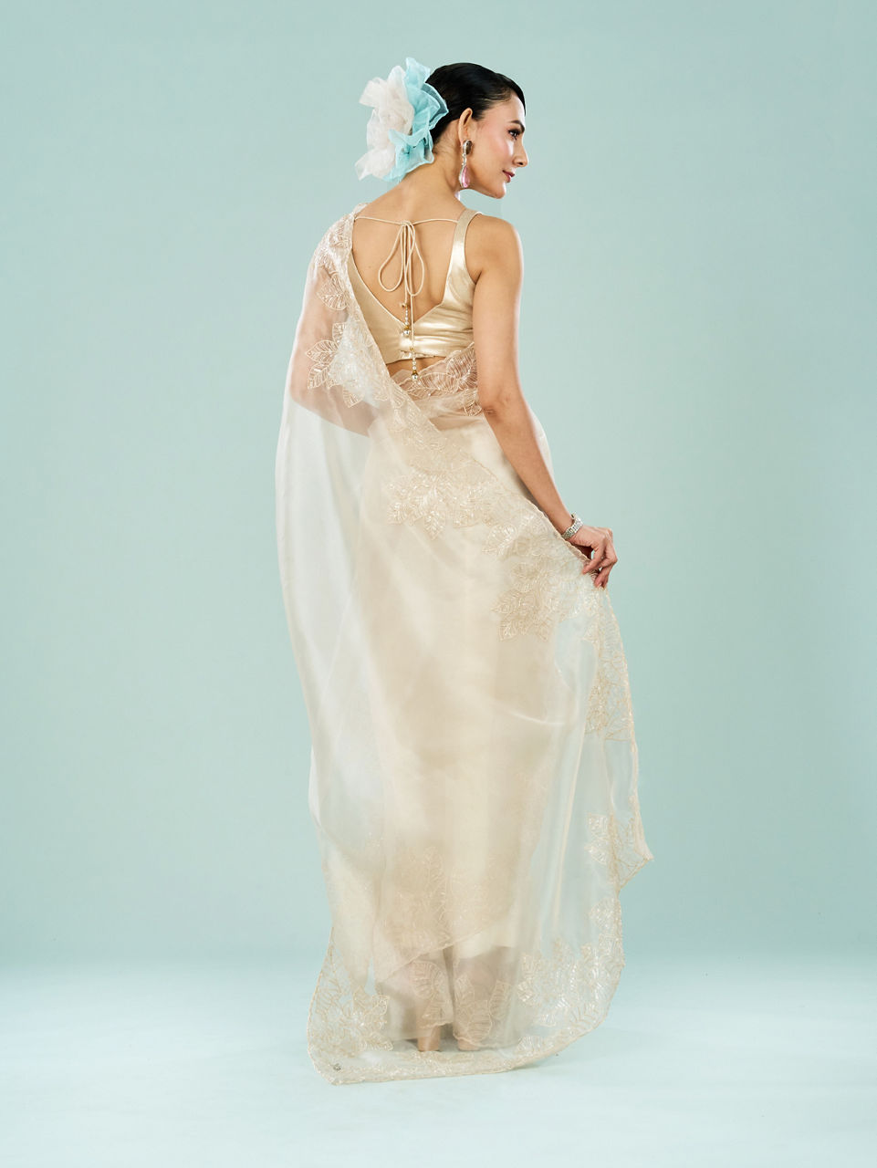 Mohey Women Cream Colored Vision of Elegance Saree