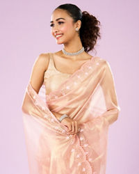 Mohey Women Ravishing Pink Organza Saree