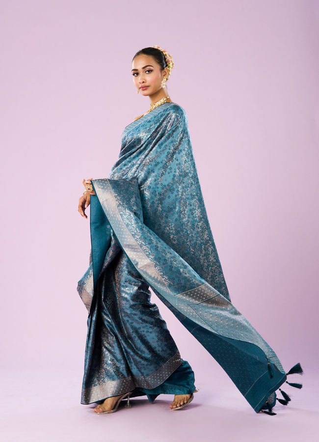 Mohey Women Ethereal Light Blue Saree