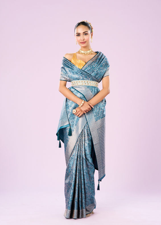 Mohey Women Ethereal Light Blue Saree