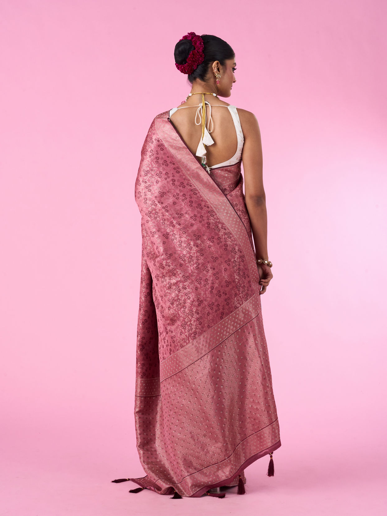 Mohey Women Dusty Pink Elegance Saree