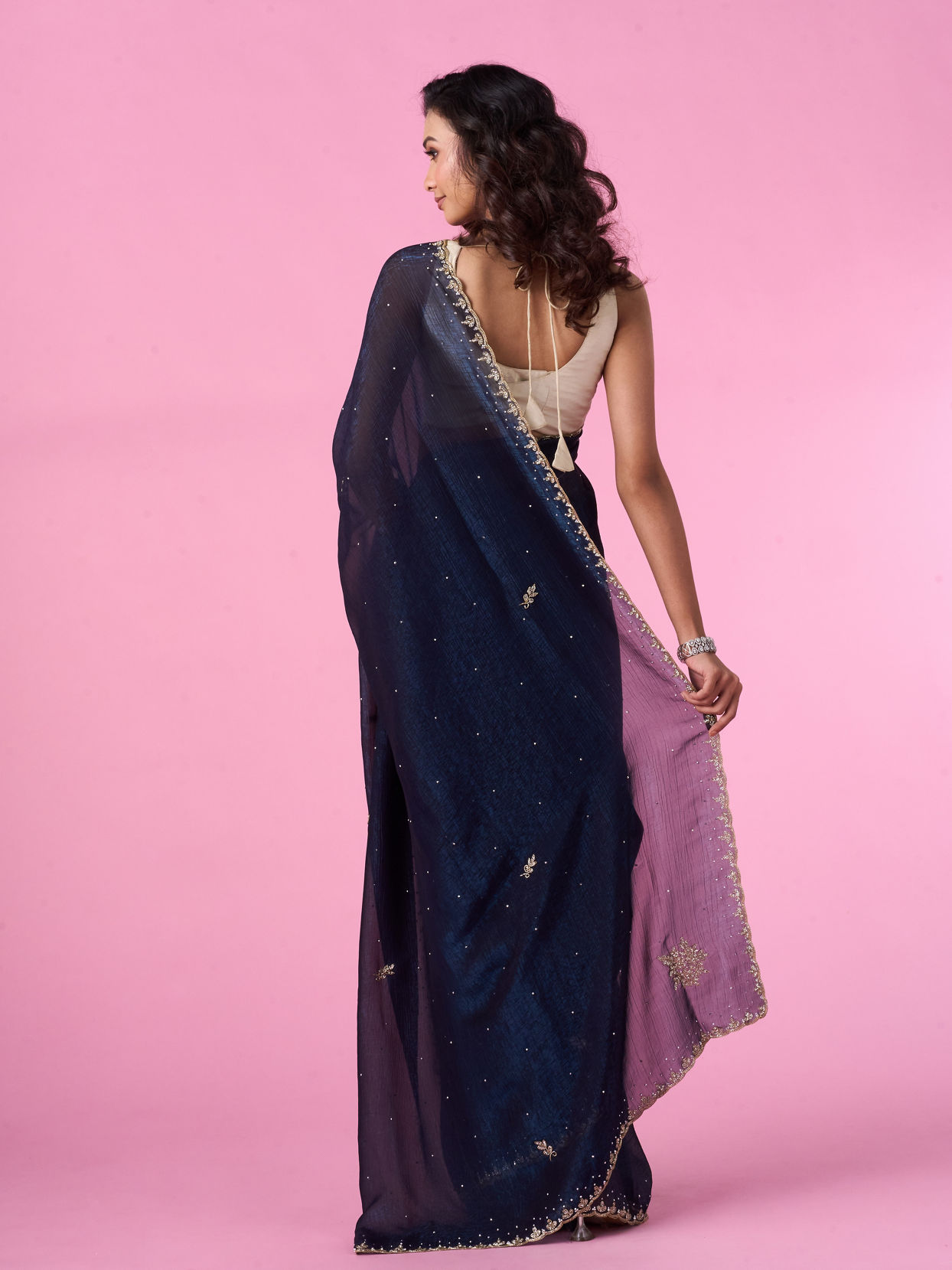 Mohey Women Elegant Indigo Blue Saree