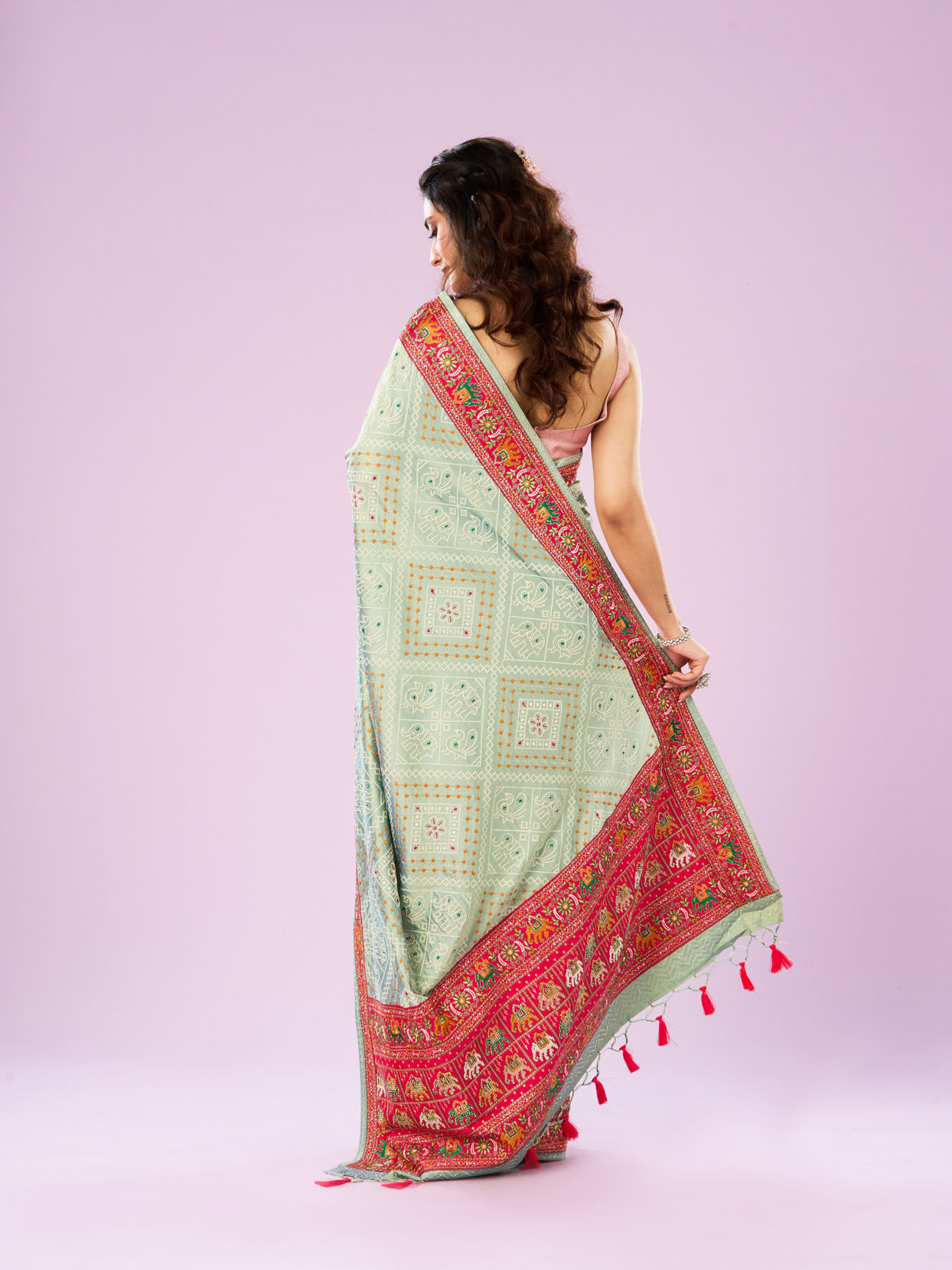 Mohey Women Sea Green Splendor Saree