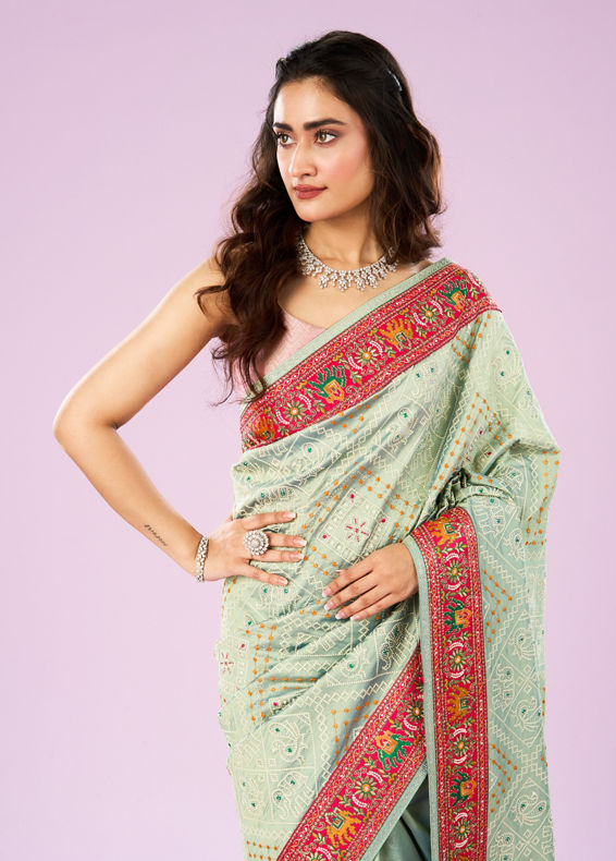 Mohey Women Sea Green Splendor Saree