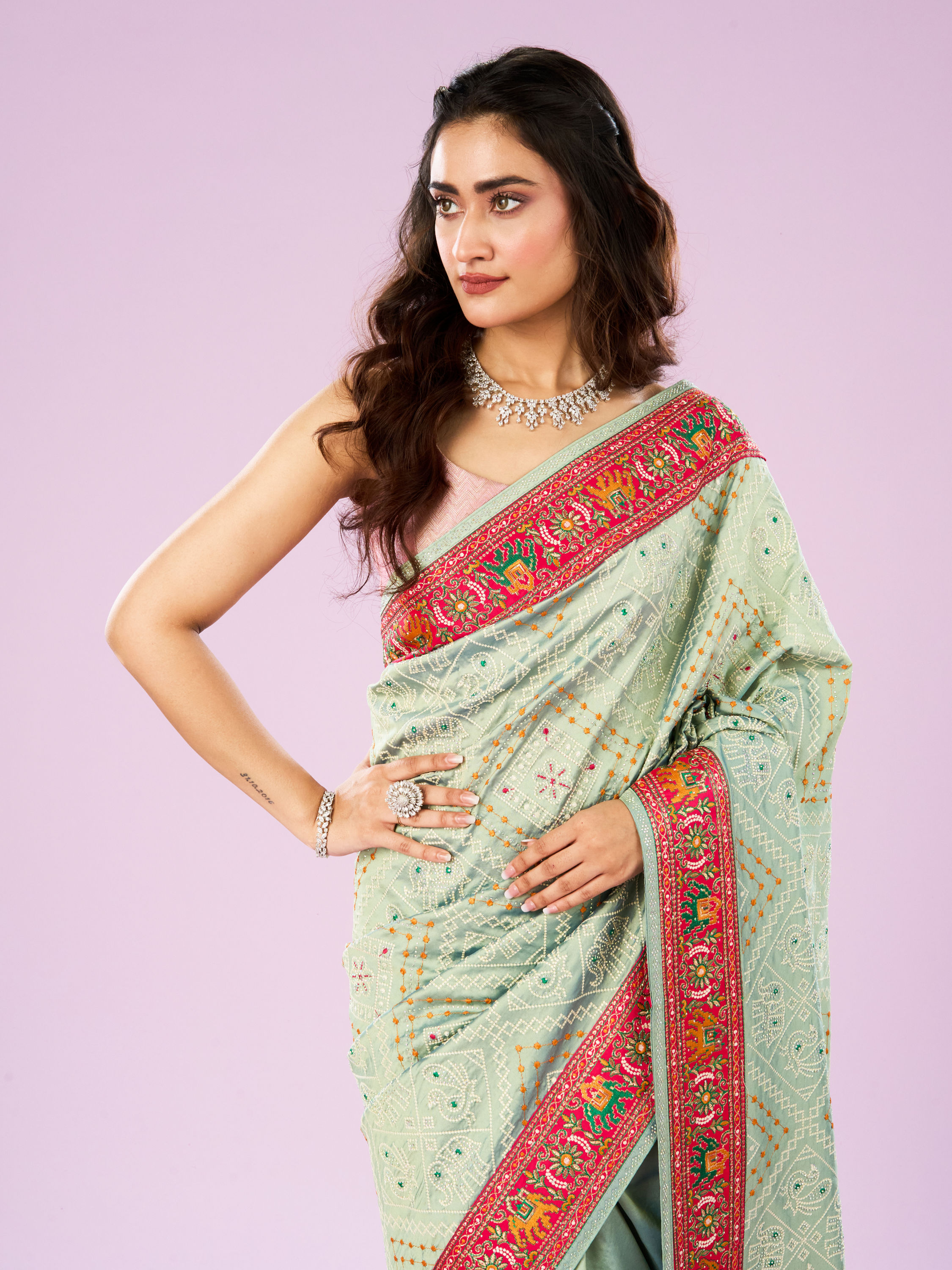 Mohey Women Sea Green Splendor Saree