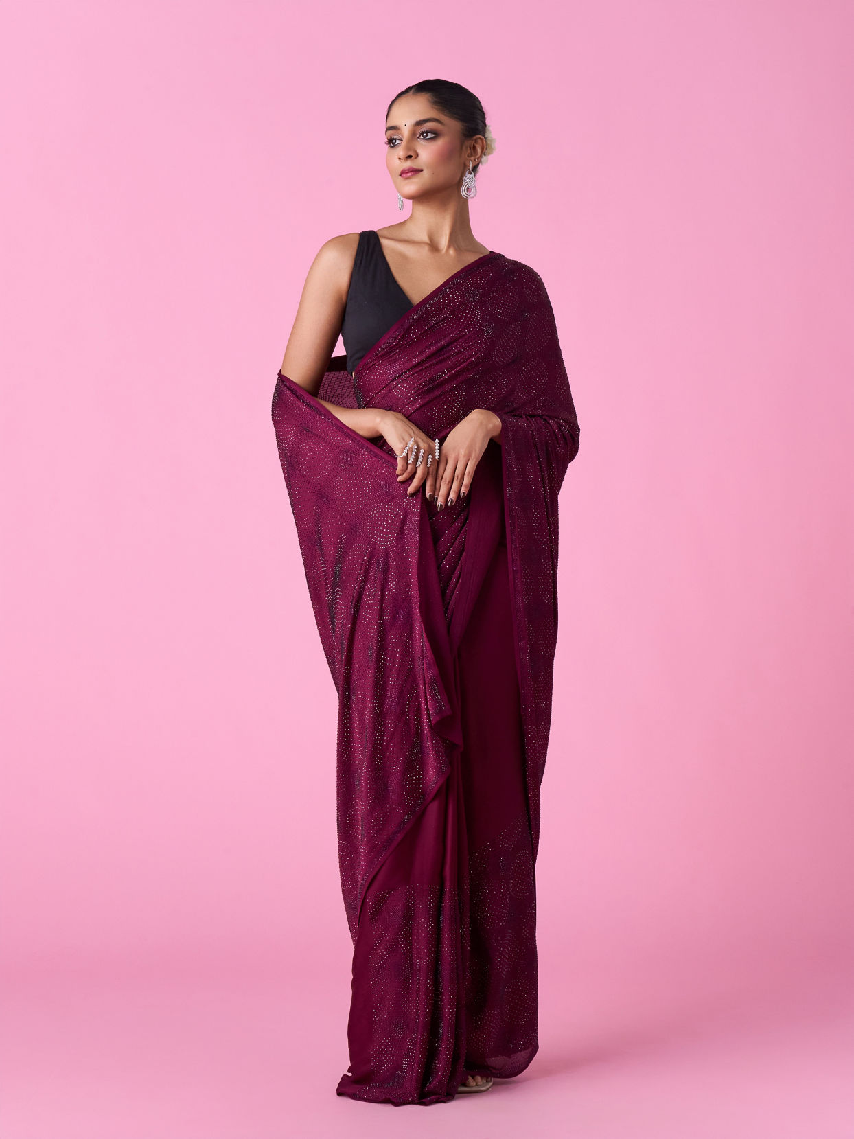 Mohey Women Elegant Wine Satin Saree