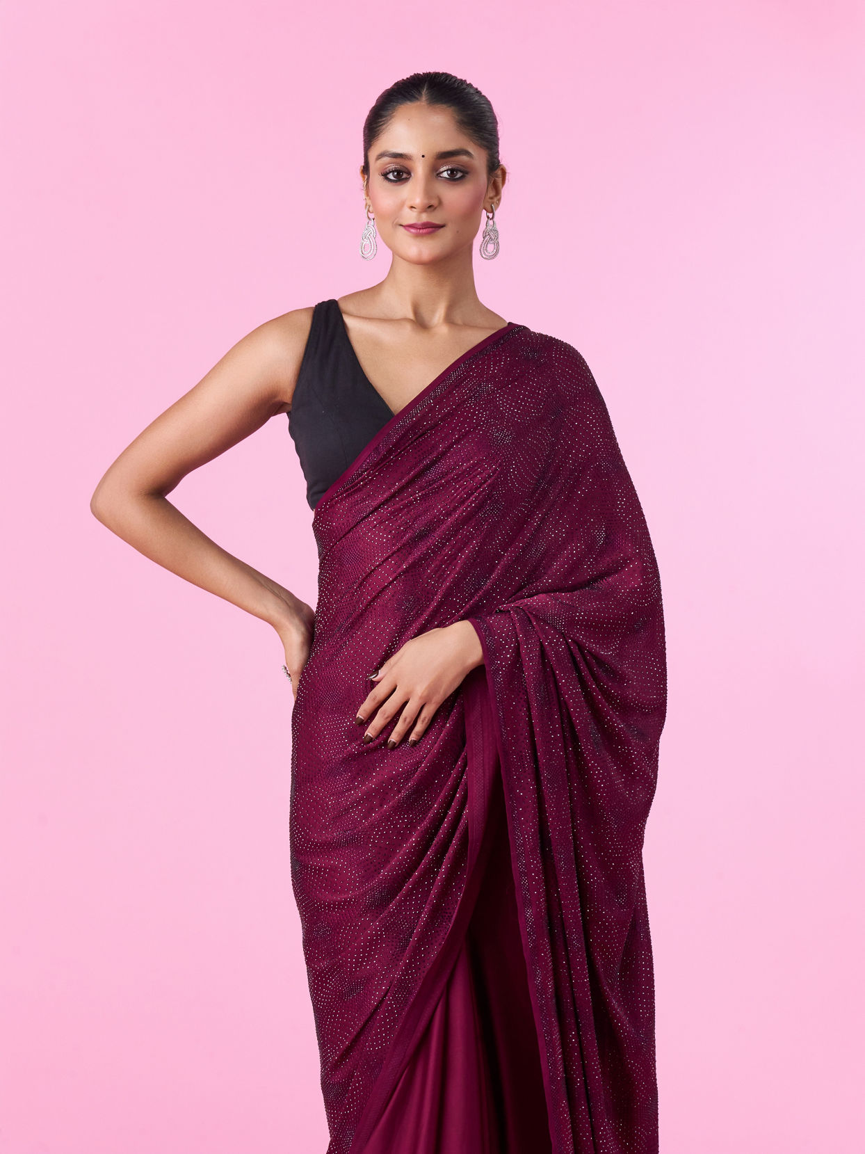 Mohey Women Elegant Wine Satin Saree