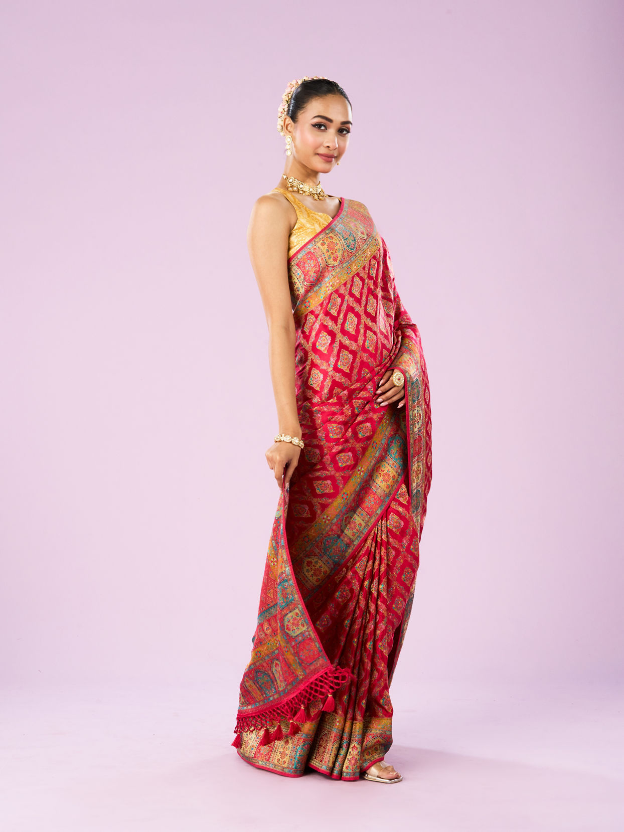 Mohey Women Elegance Overlaid Pink Saree
