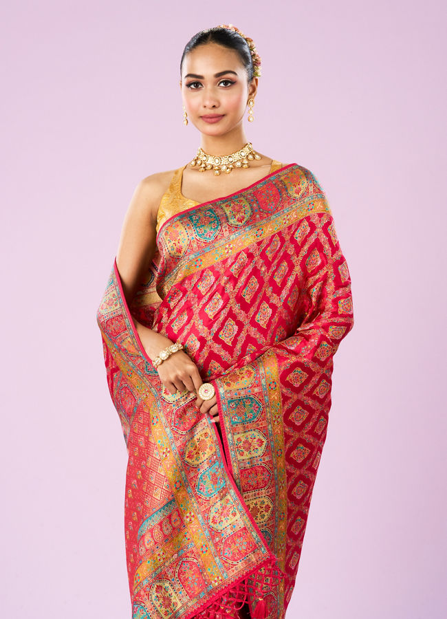 Mohey Women Elegance Overlaid Pink Saree