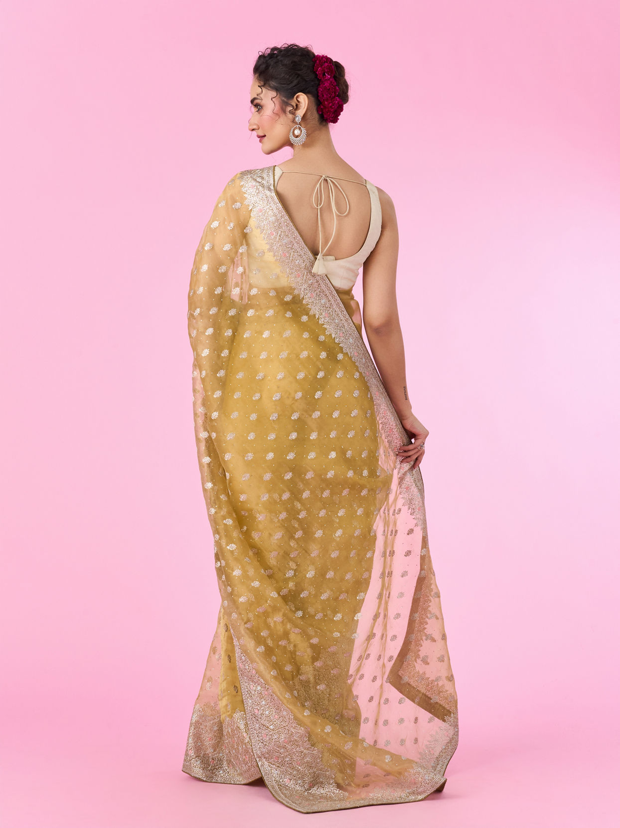 Mohey Women Emerald Green Elegance Saree