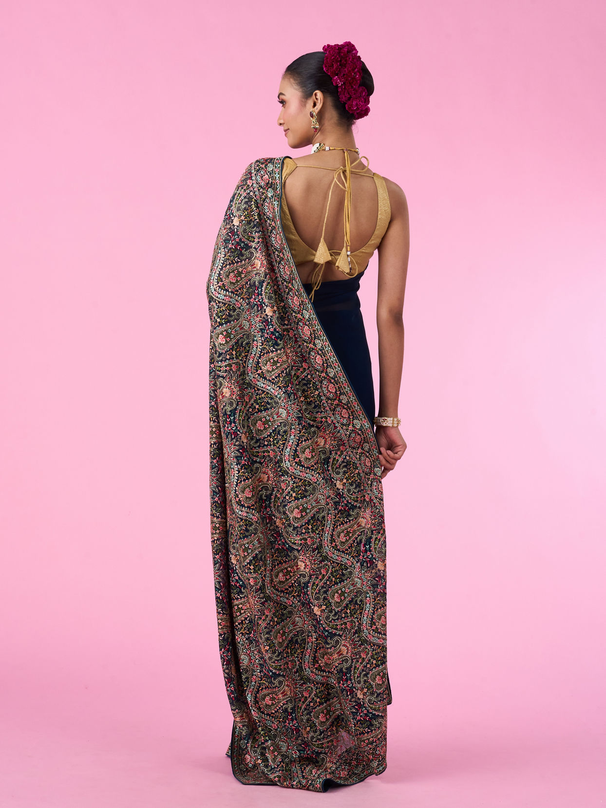 Mohey Women Ethereal Blue Georgette Saree