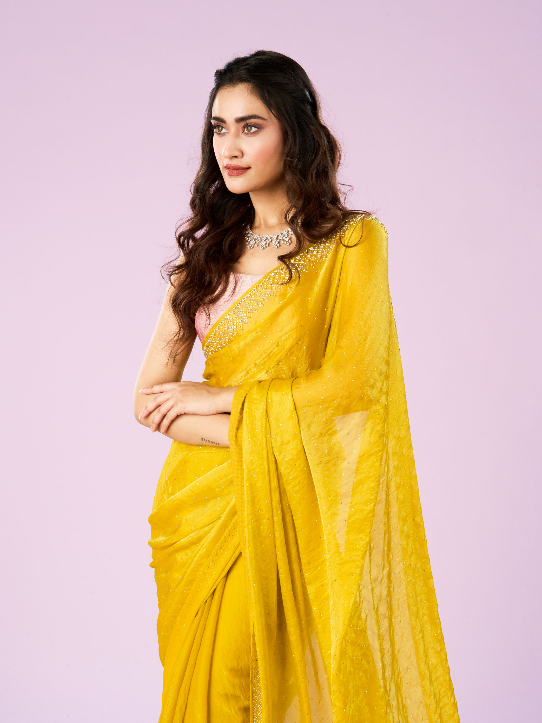 Mohey Women Lustrous Yellow Chinon Saree