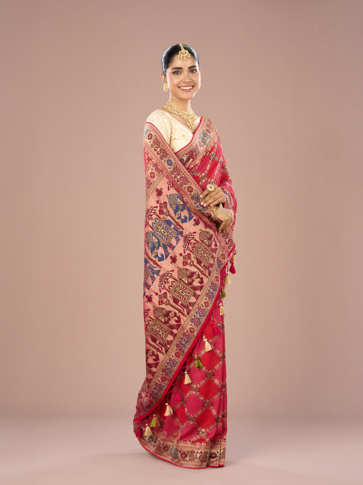 Mohey Women Regal Rani Pink Georgette Saree