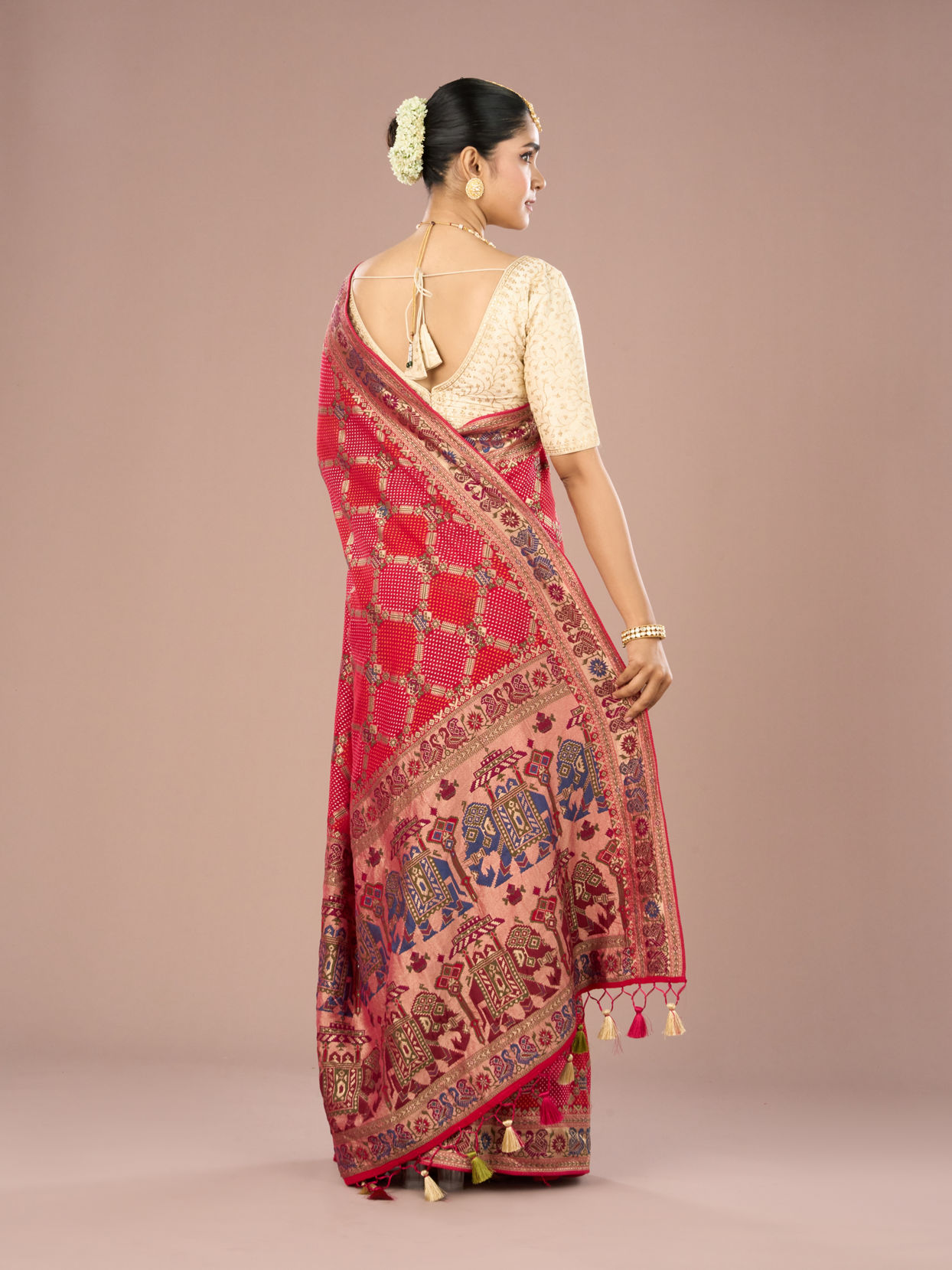 Mohey Women Regal Rani Pink Georgette Saree