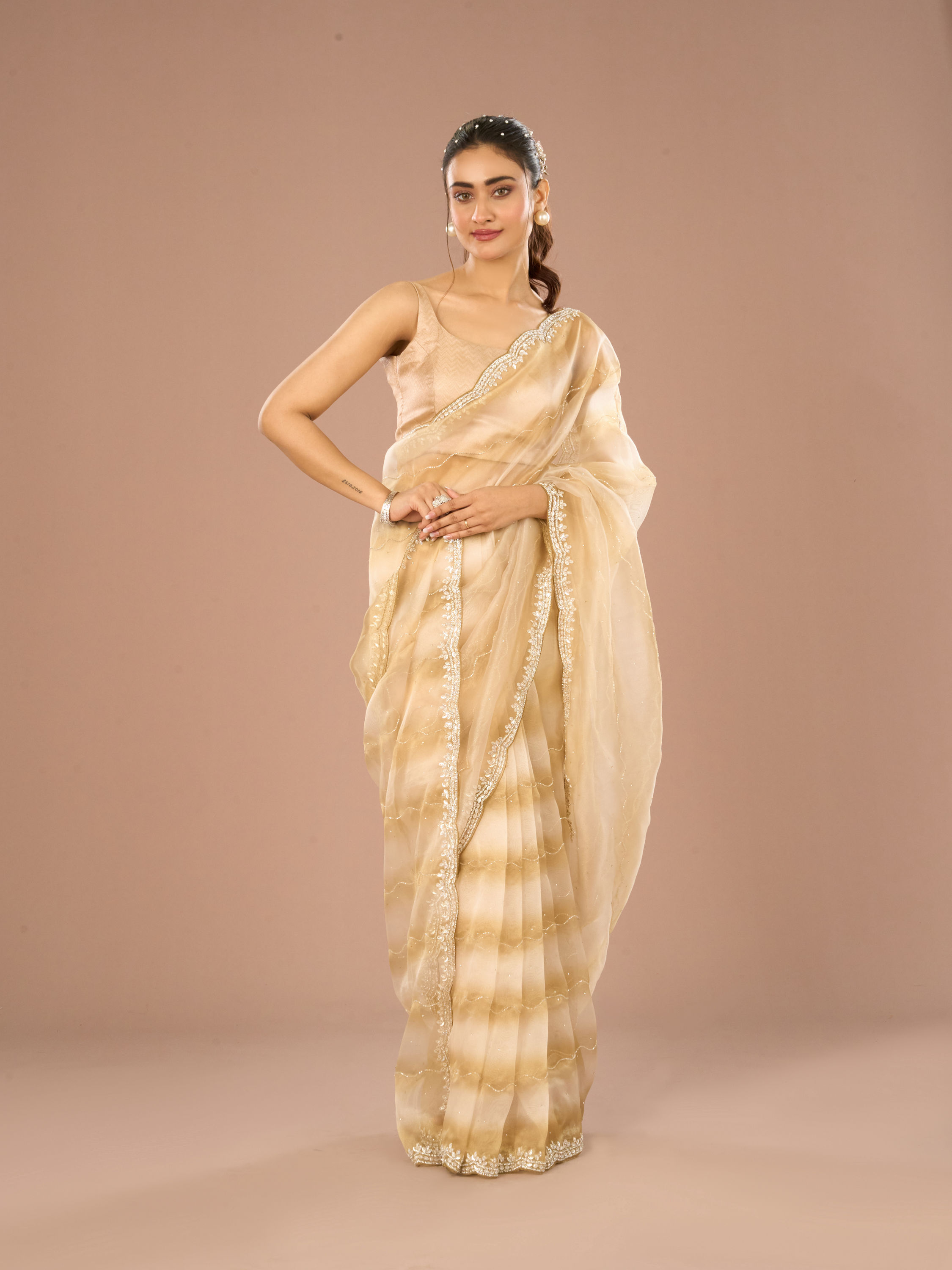 Mohey Women Green Glory Organza Saree