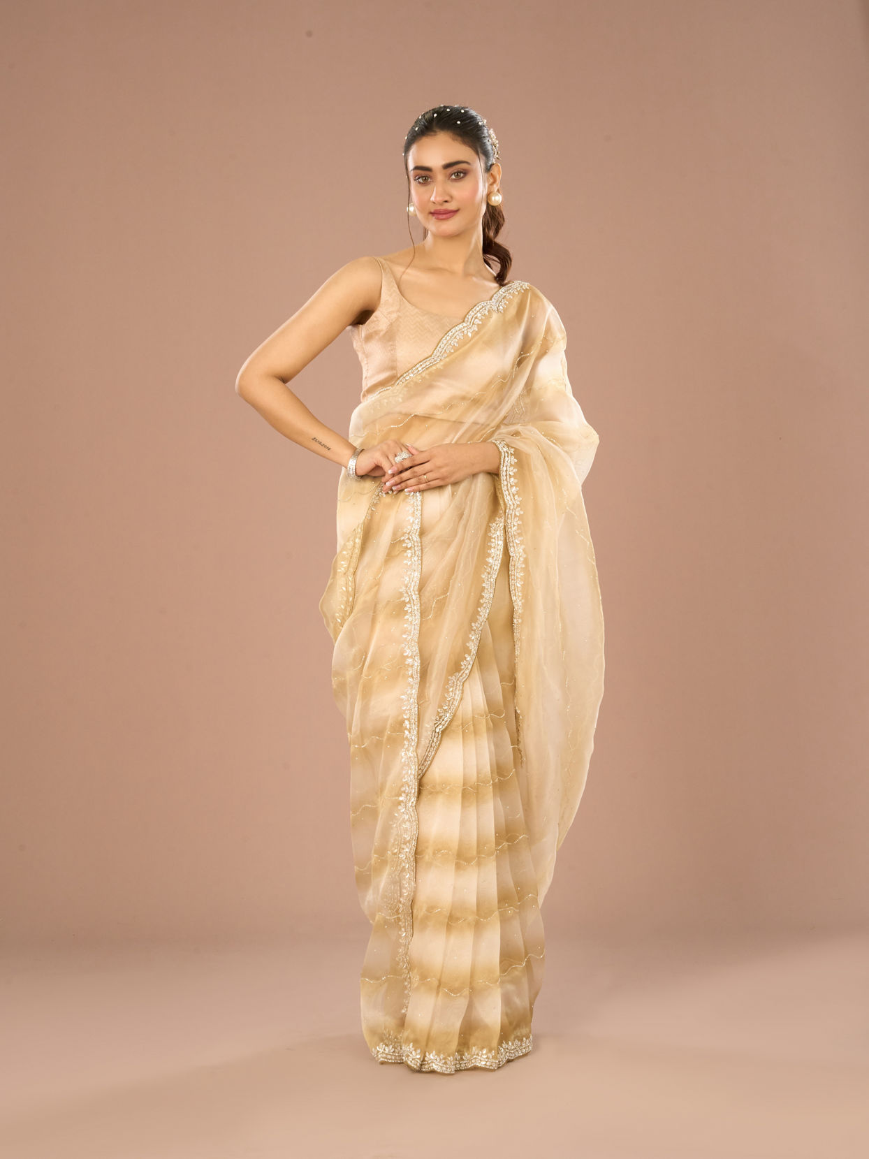 Mohey Women Green Glory Organza Saree