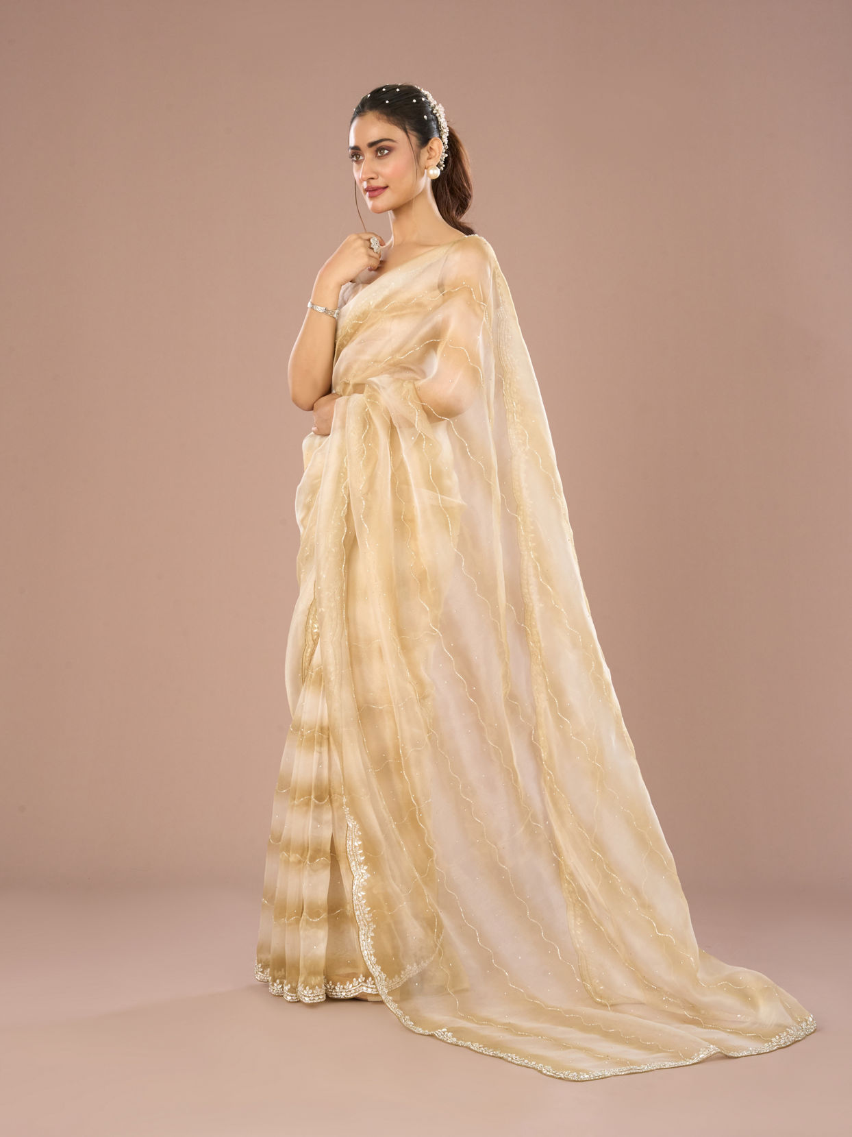 Mohey Women Green Glory Organza Saree