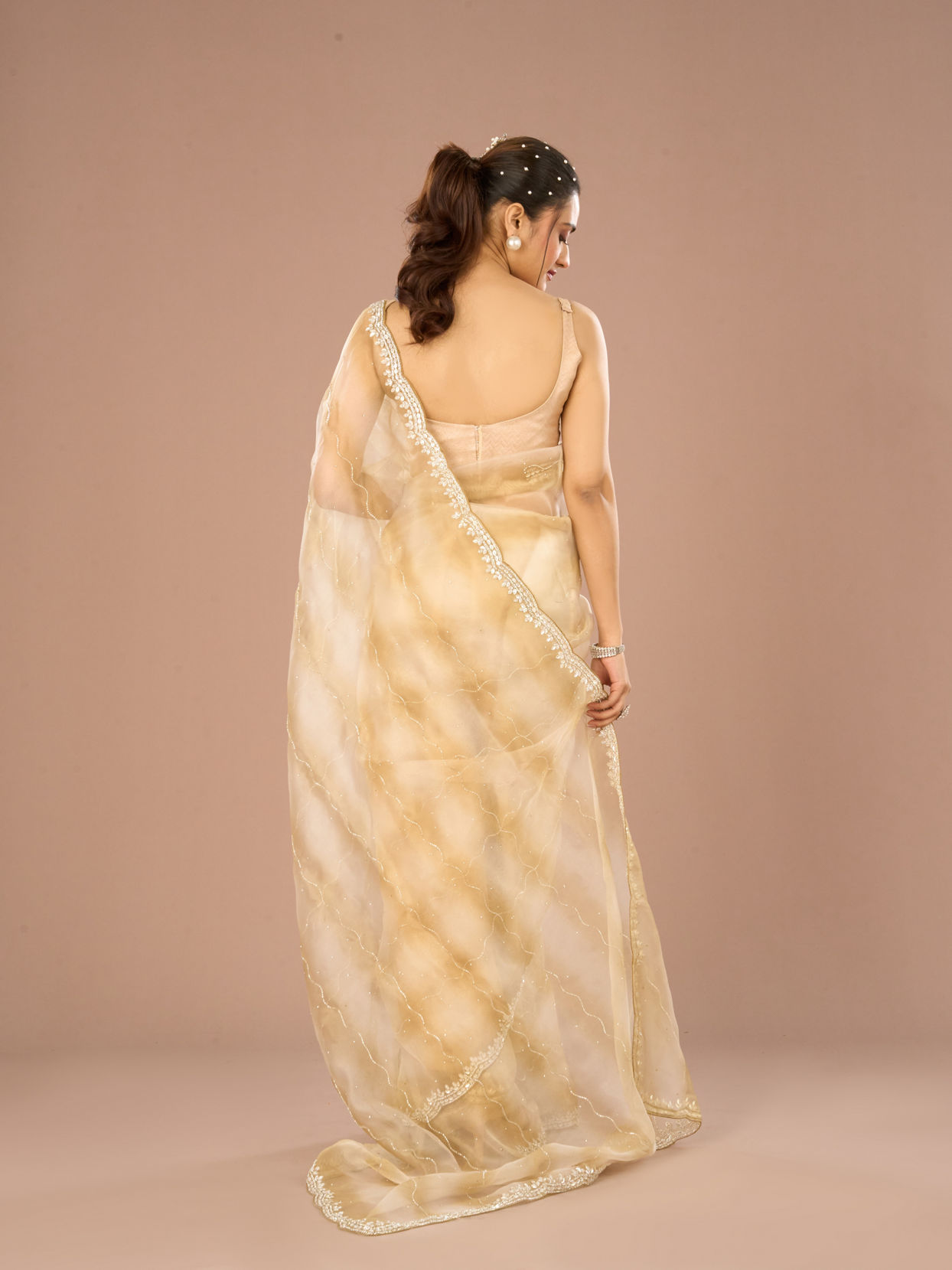 Mohey Women Green Glory Organza Saree