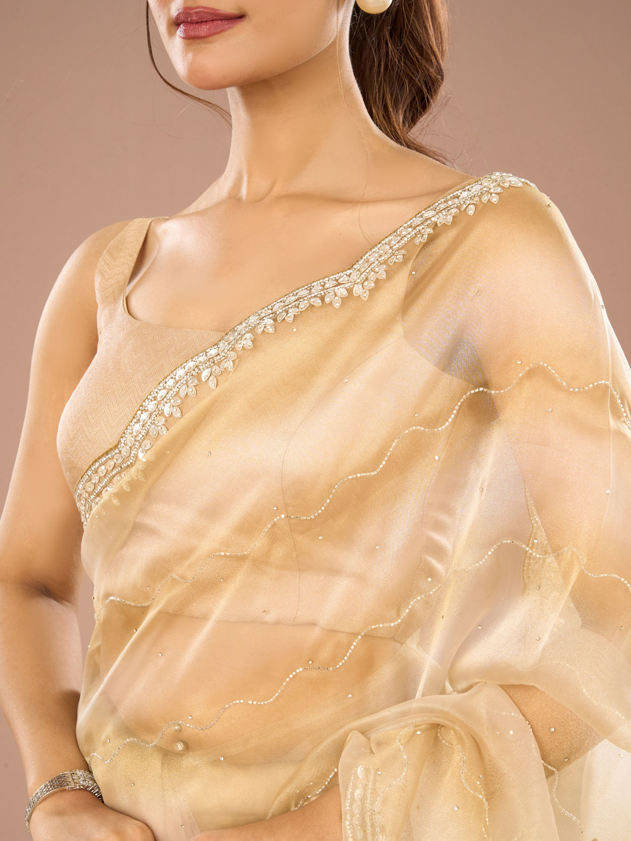 Mohey Women Green Glory Organza Saree