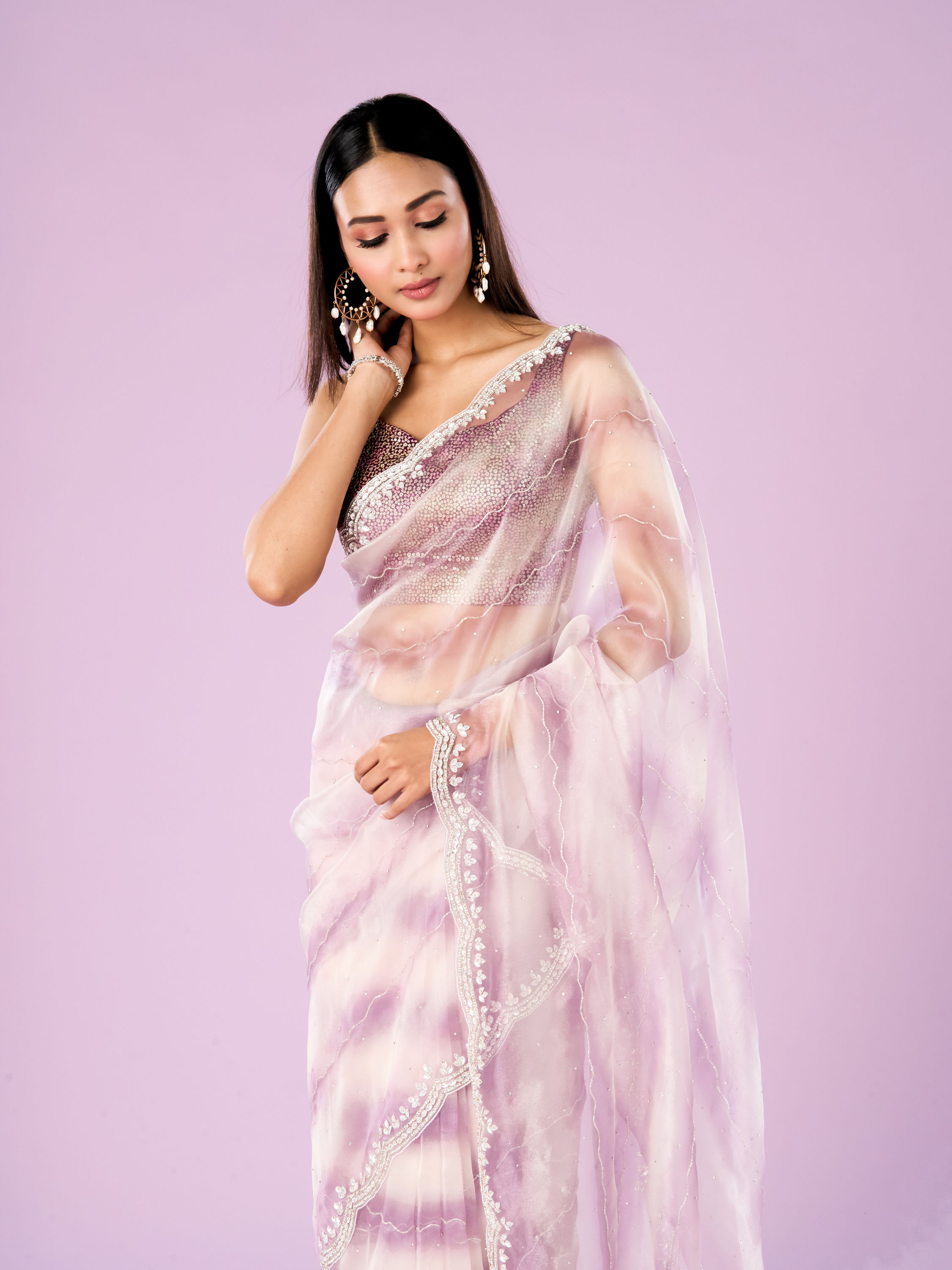 Mohey Women Elegant Purple Organza Saree