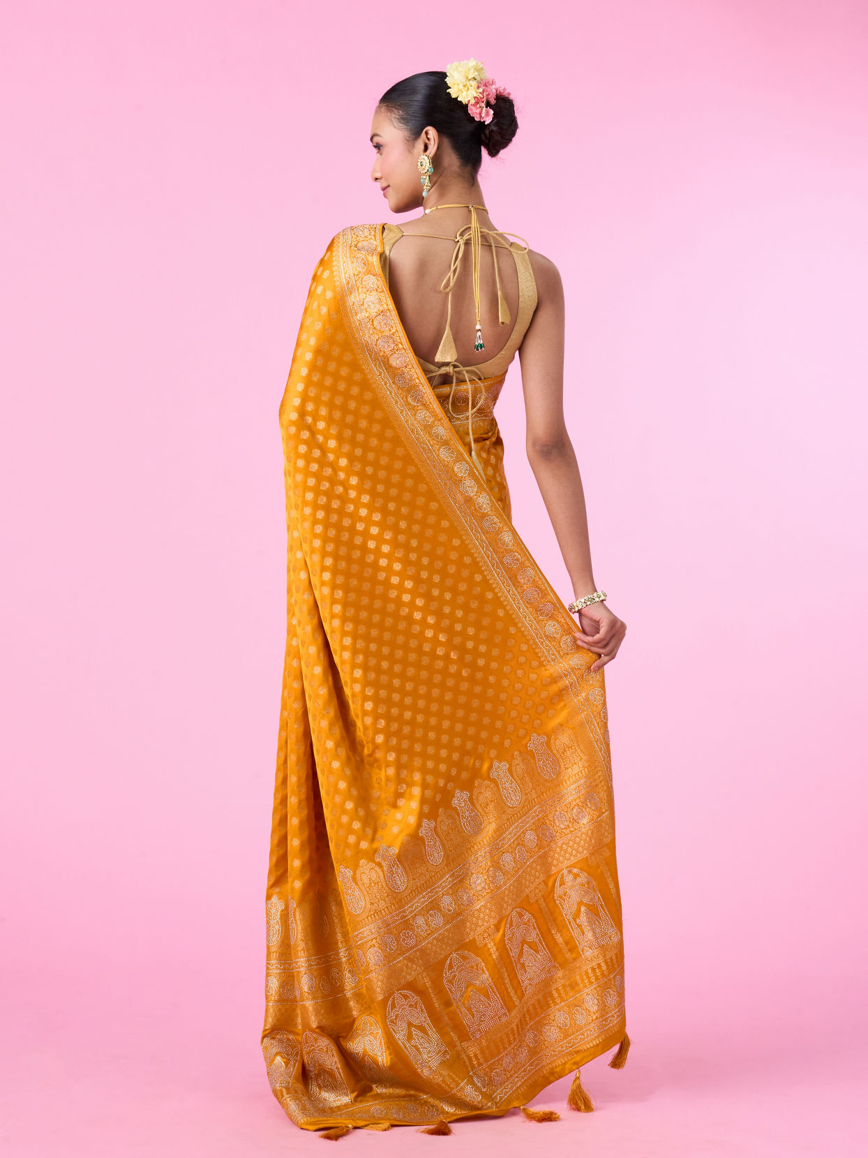 Mohey Women Radiant Mustard Yellow Banarasi Saree