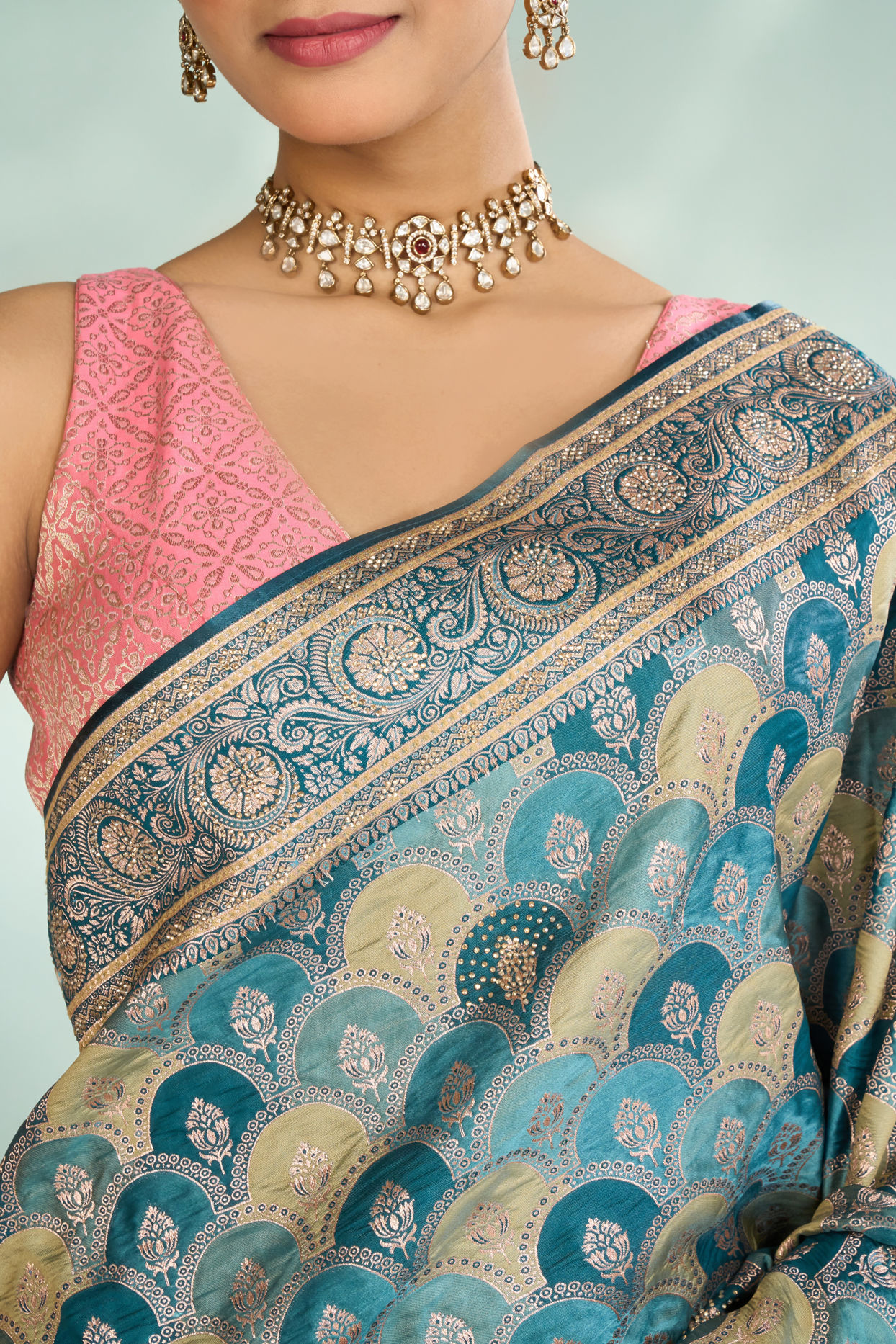 Mohey Women Eternal Elegance Blue Saree