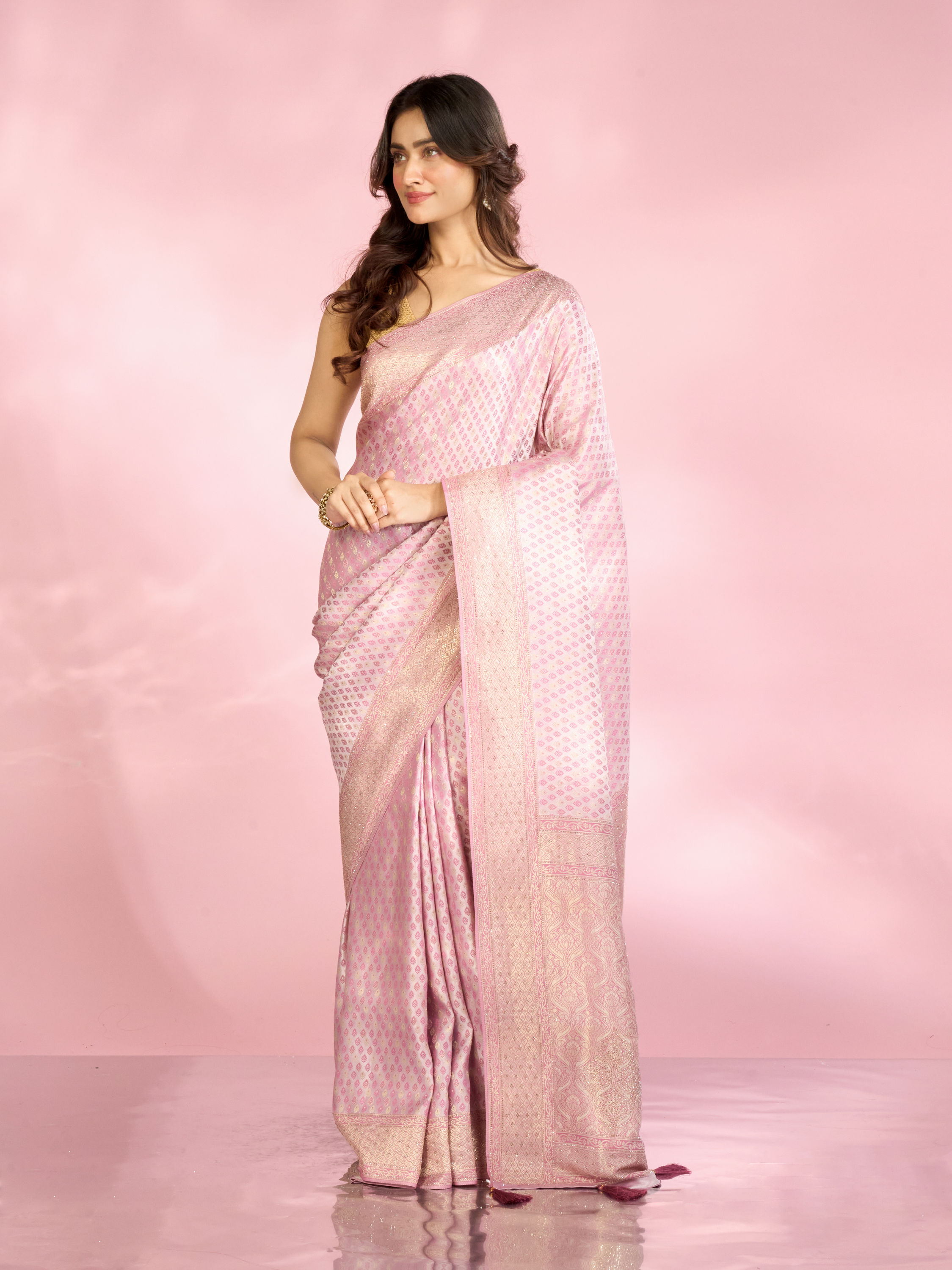 Mohey Women Elegant Purple Saree Enchantment