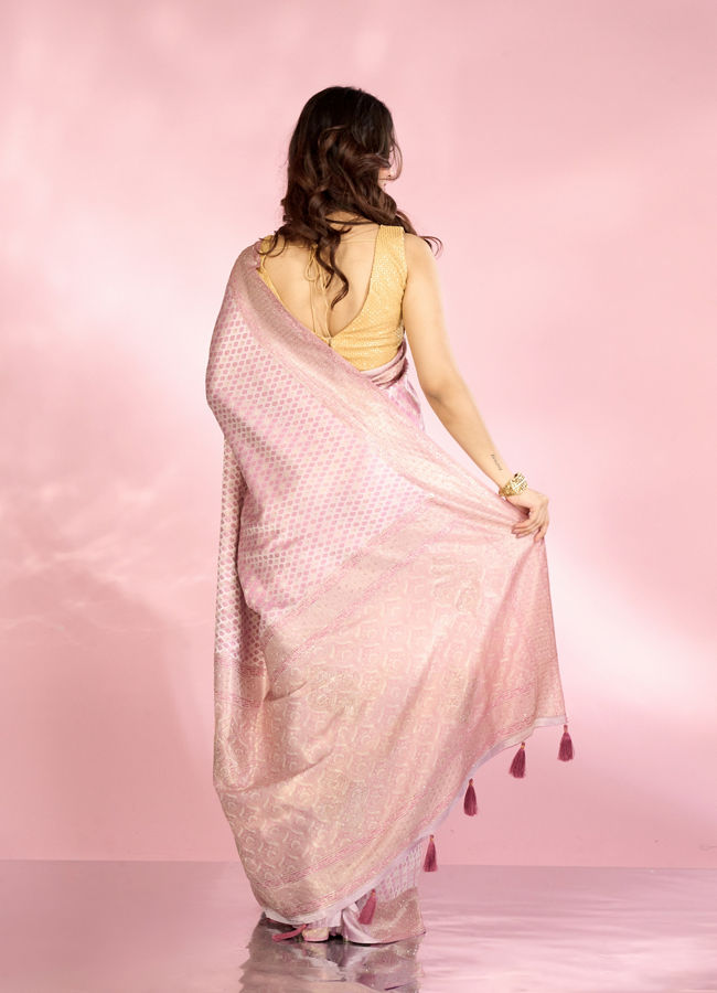 Mohey Women Elegant Purple Saree Enchantment