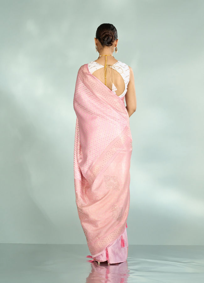Mohey Women Light Pink Elegance Saree