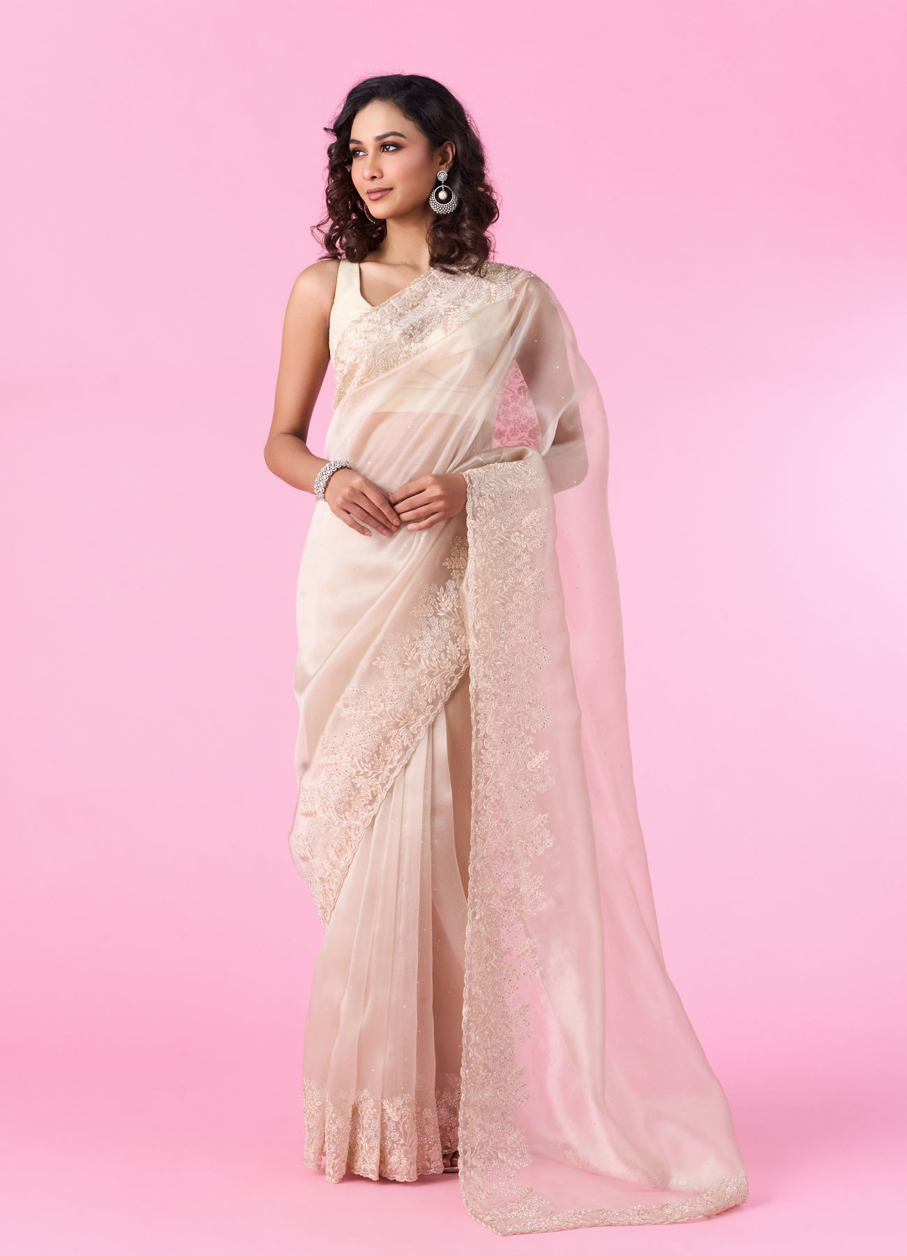 Mohey Women Enchanting Organza Cream Saree