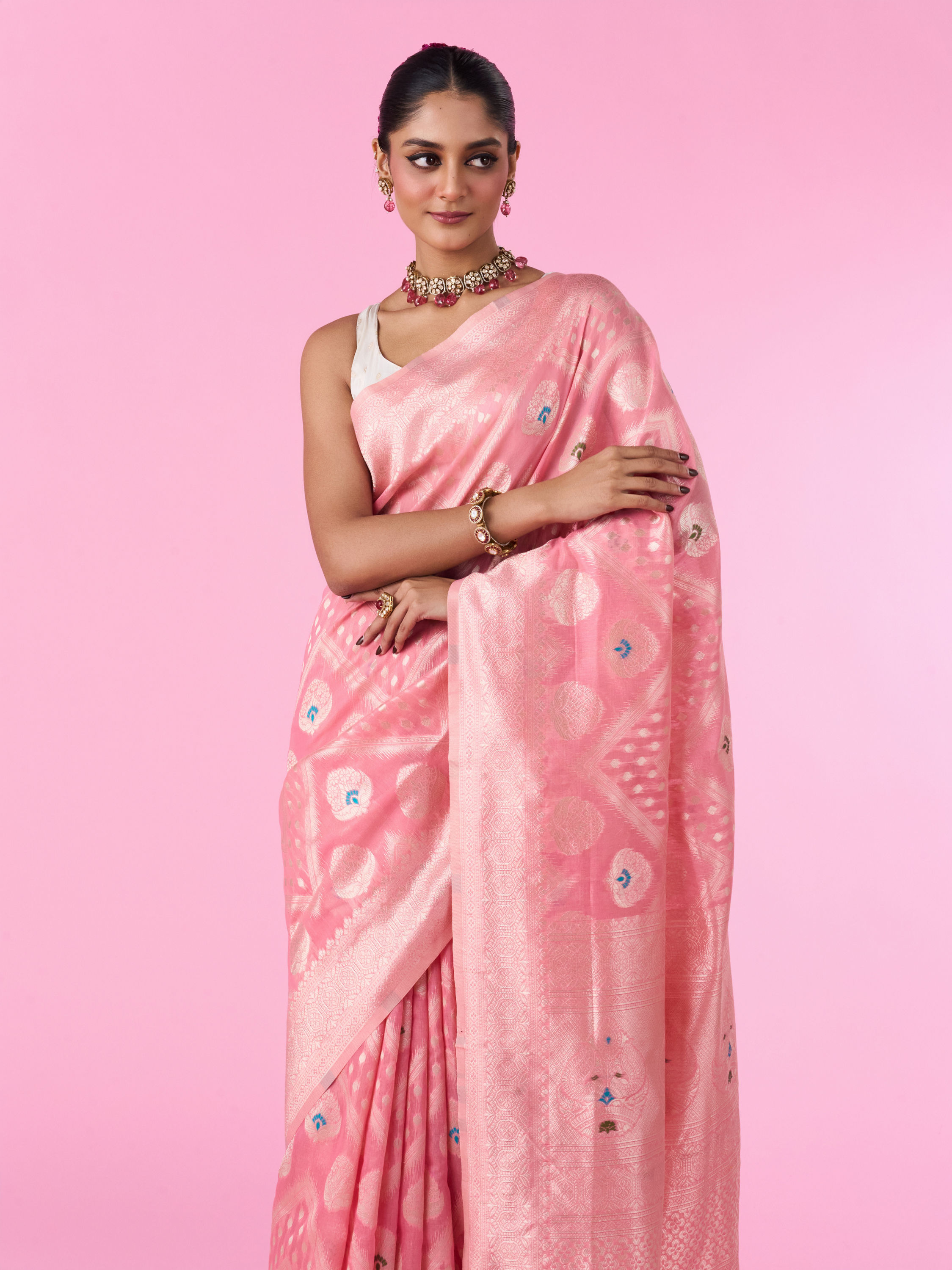 Mohey Women Pink Elegance Saree