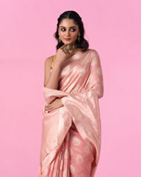 Mohey Women Radiant Pink Elegance Saree