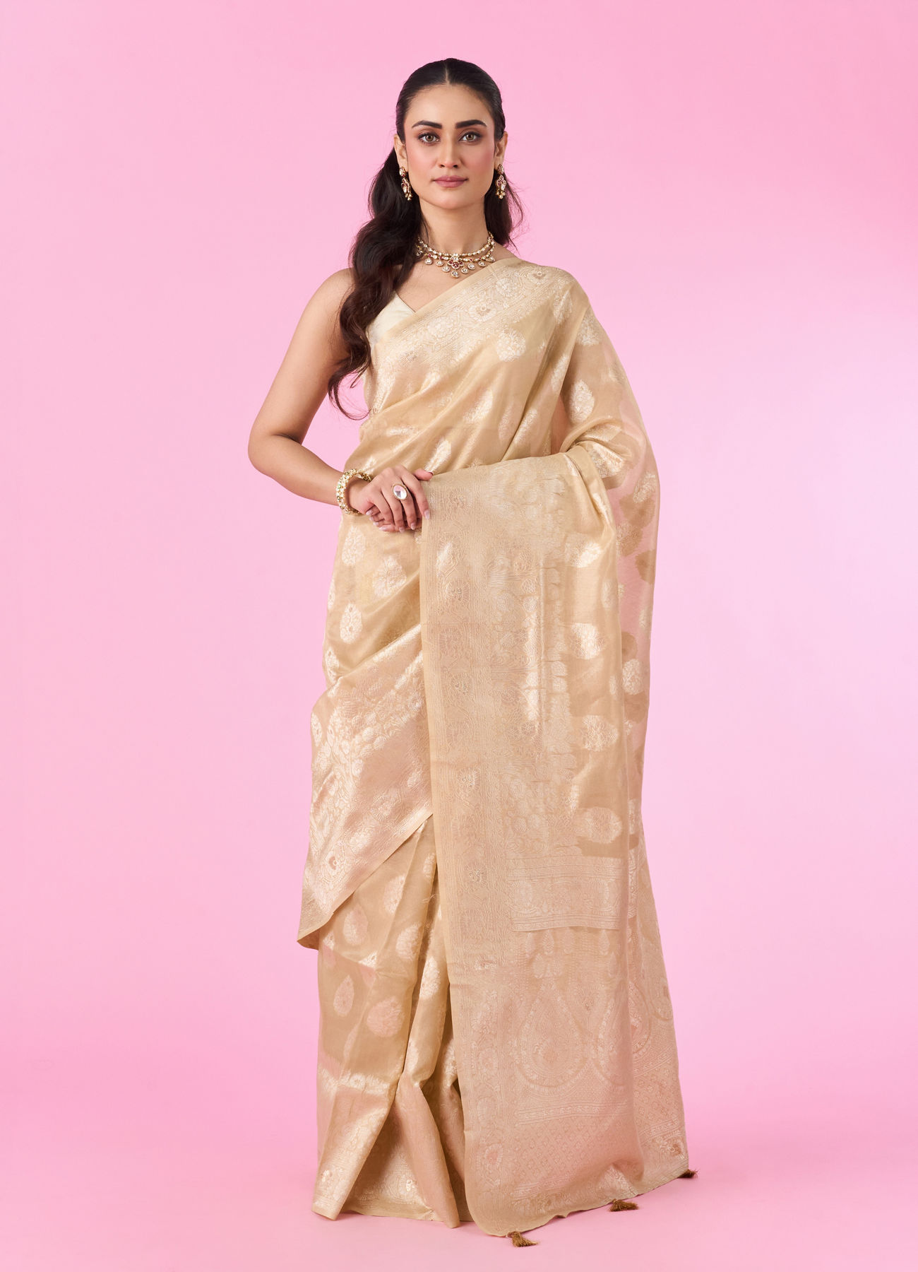 Mohey Women Beige Elegance Saree