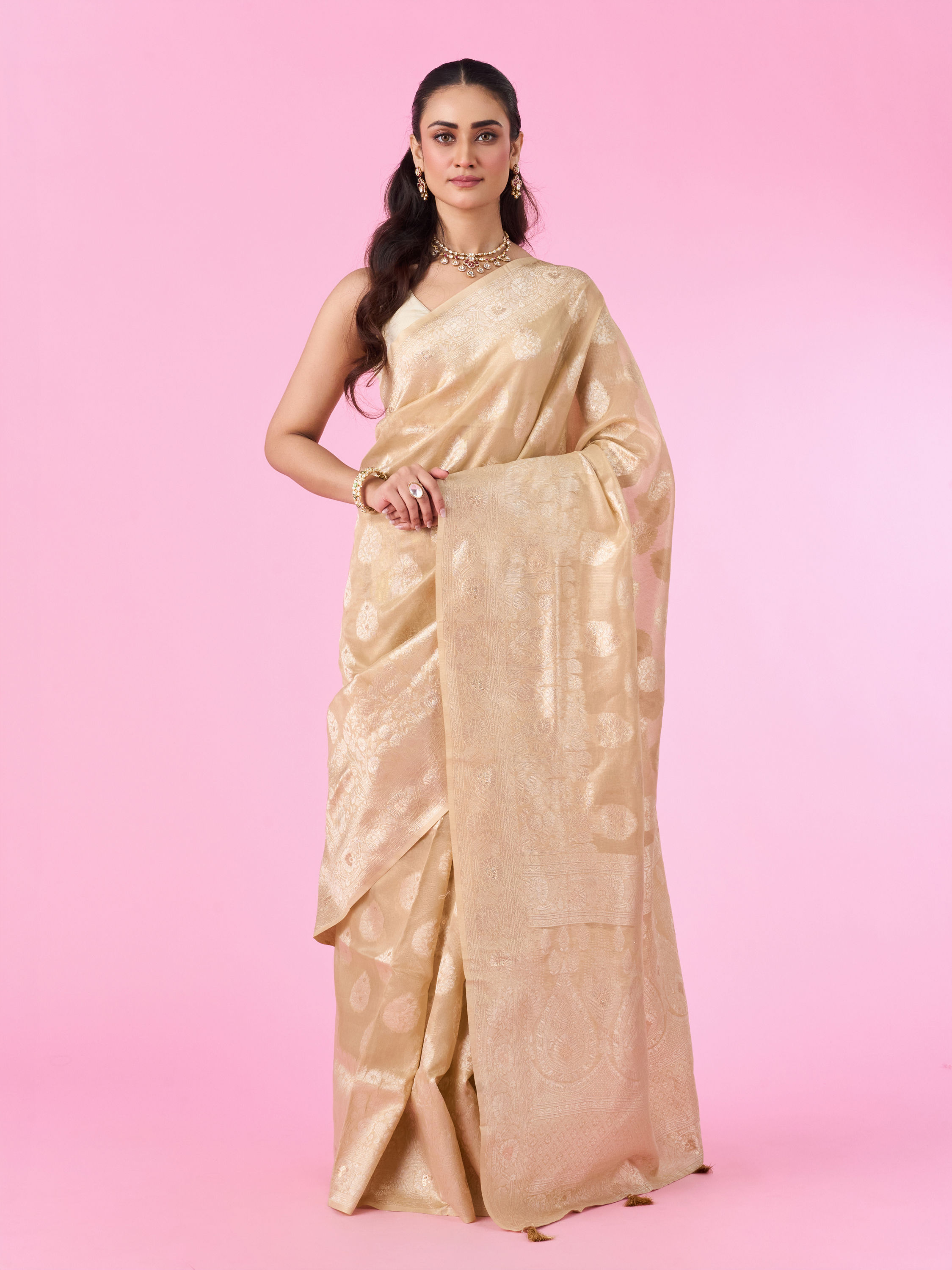 Mohey Women Beige Elegance Saree