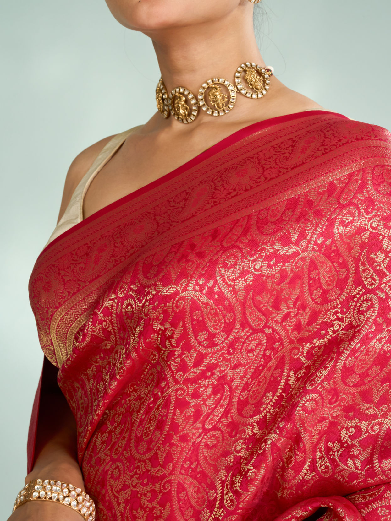 Mohey Women Ravishing Pink Saree
