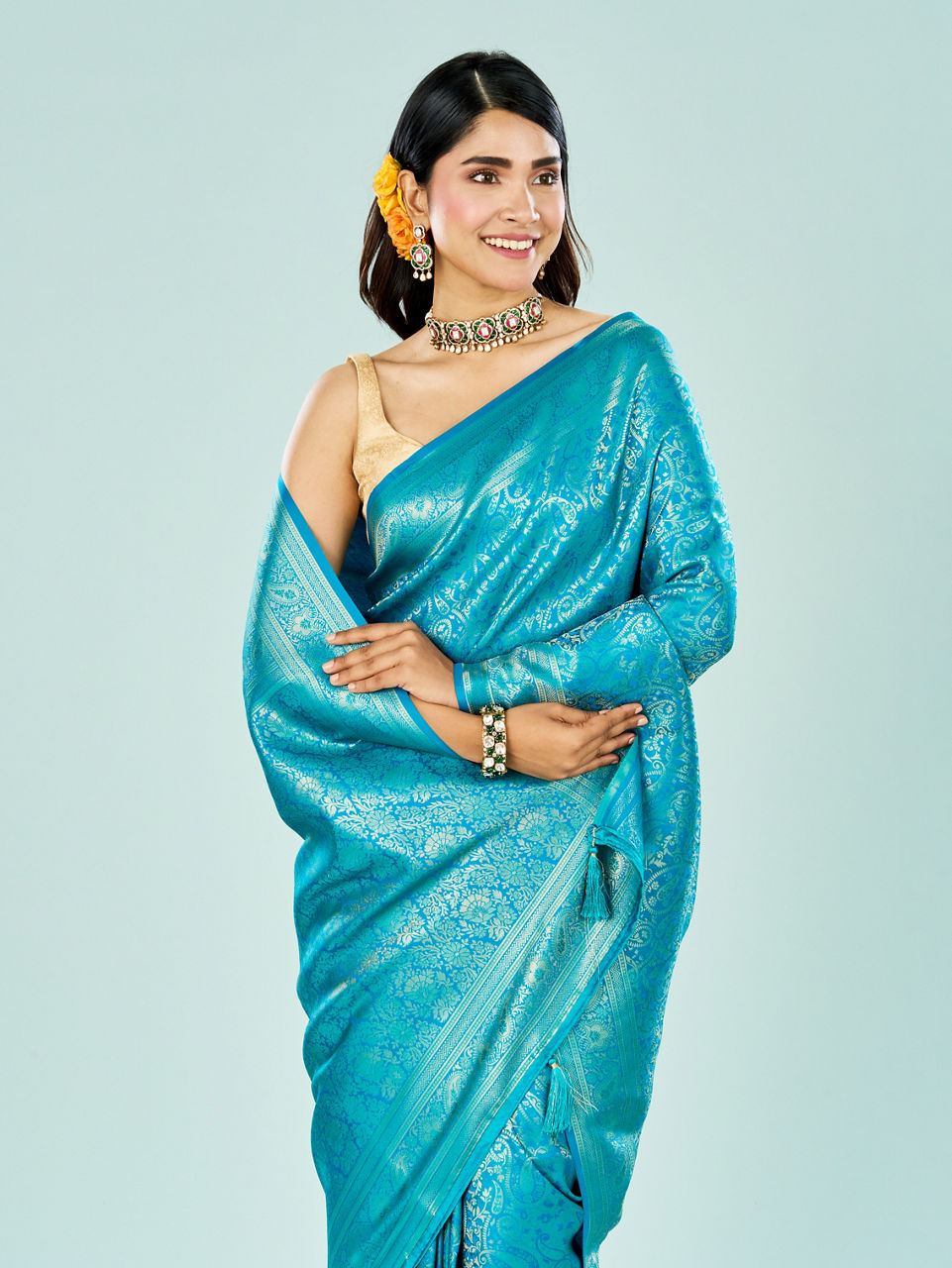 Mohey Women Elegant Blue Saree with Unstitch Blouse