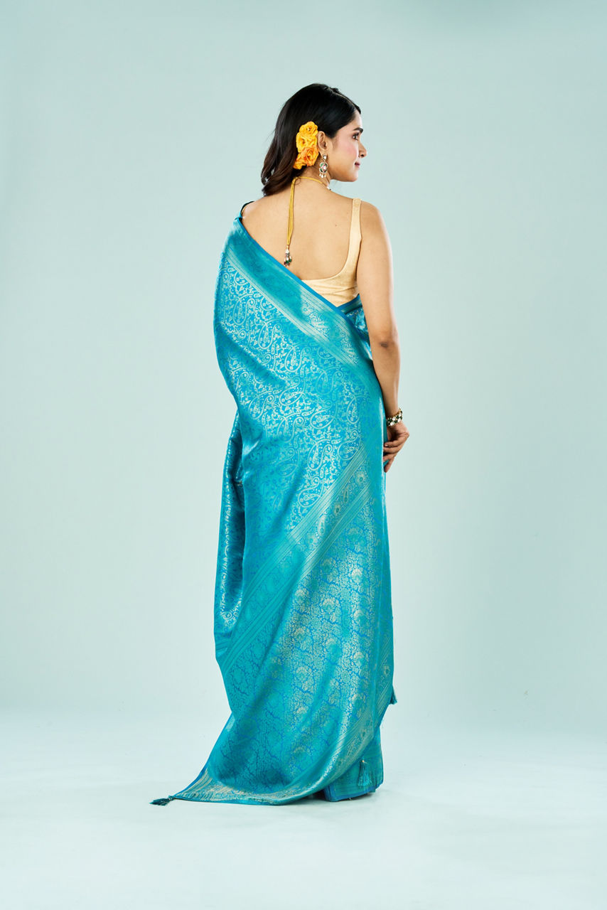 Mohey Women Elegant Blue Saree with Unstitch Blouse