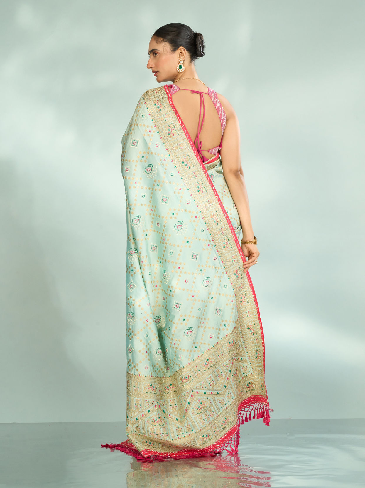 Mohey Women Sea Green Festive Saree