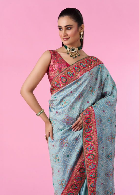 Mohey Women Sea Green Elegance Saree