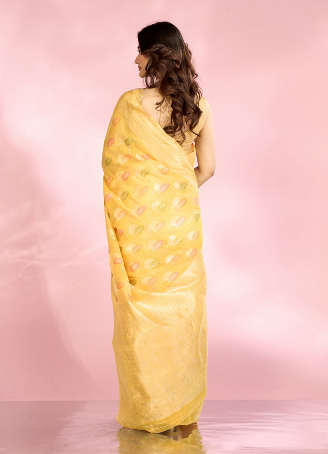 Mohey Women Radiant Yellow Elegance Saree