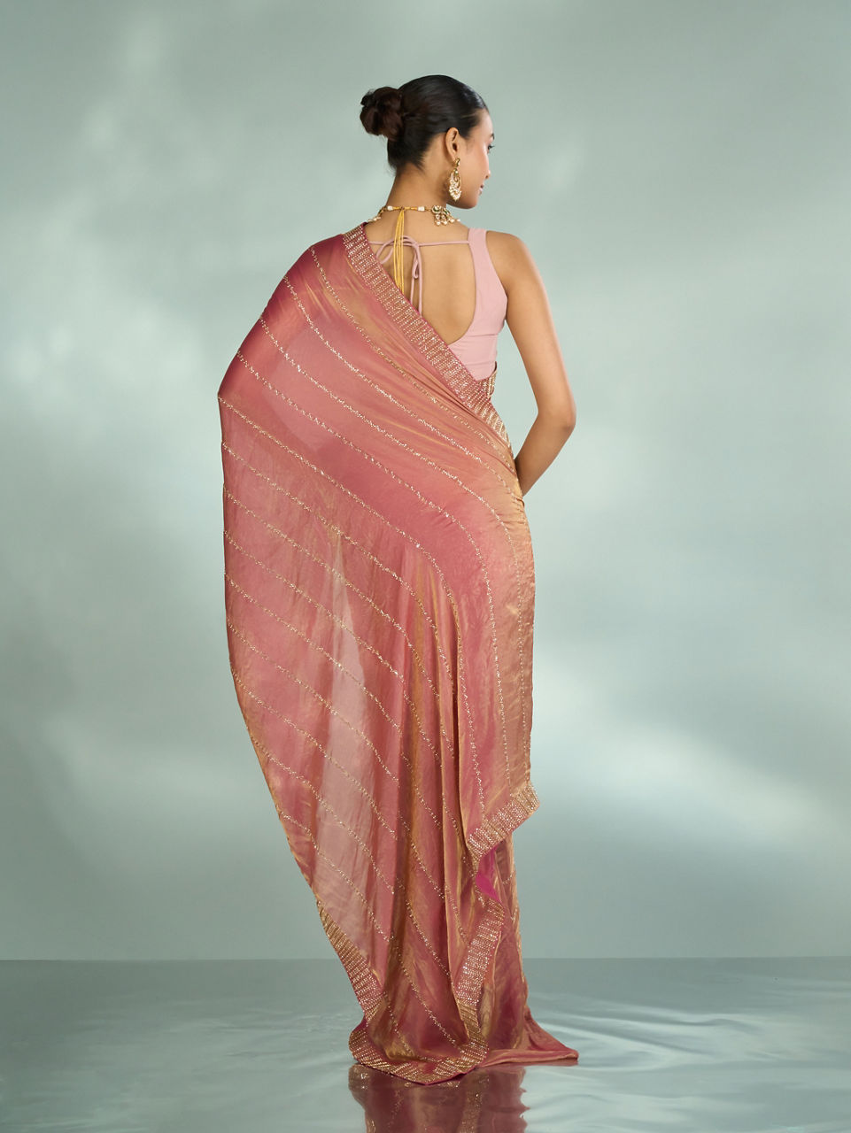 Mohey Women Dusty Pink Organza Saree