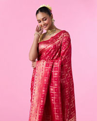 Mohey Women Glamorous Pink Fantasy Banarasi Saree
