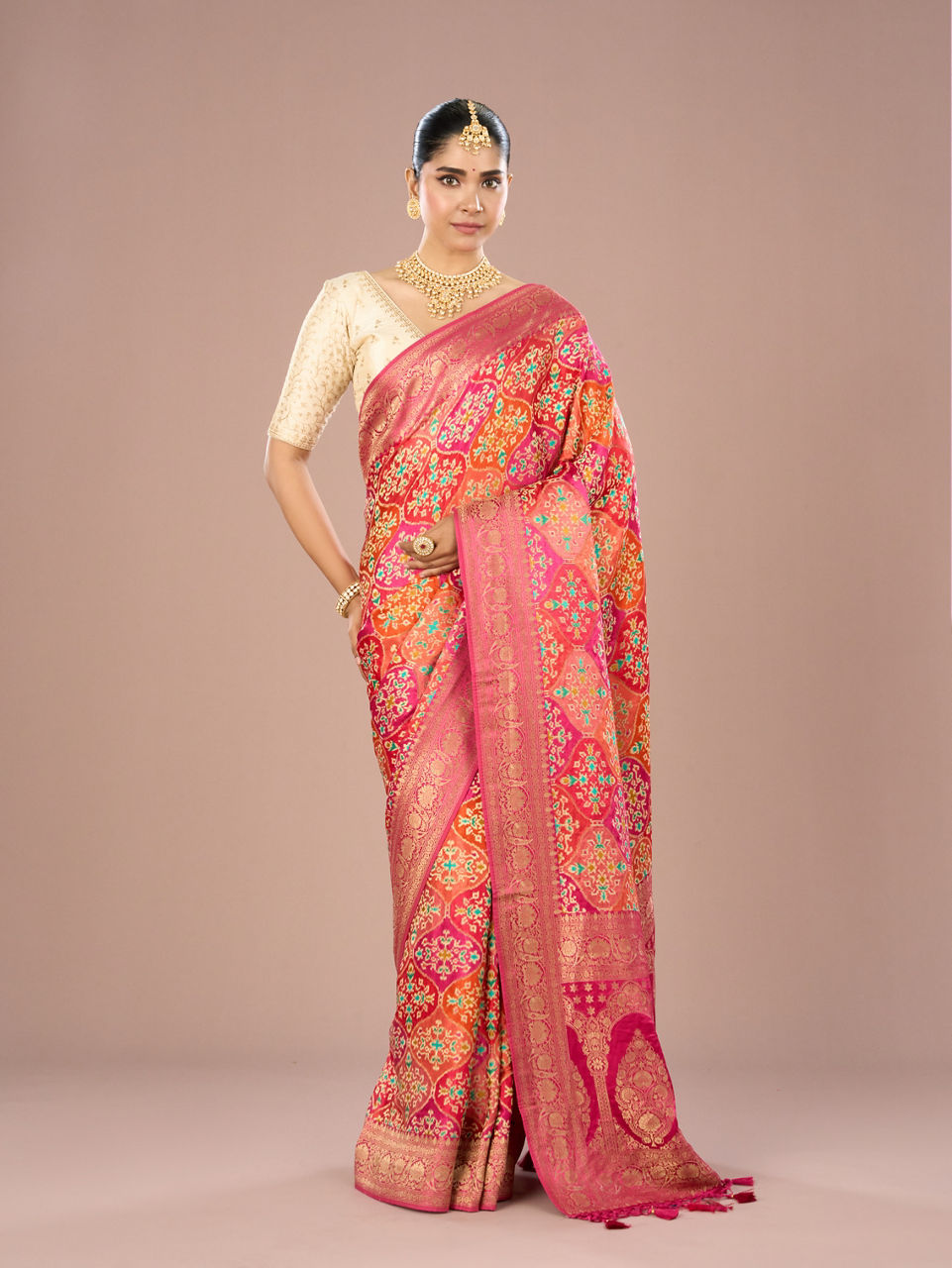 Mohey Women Pink Banarasi Art Silk Saree