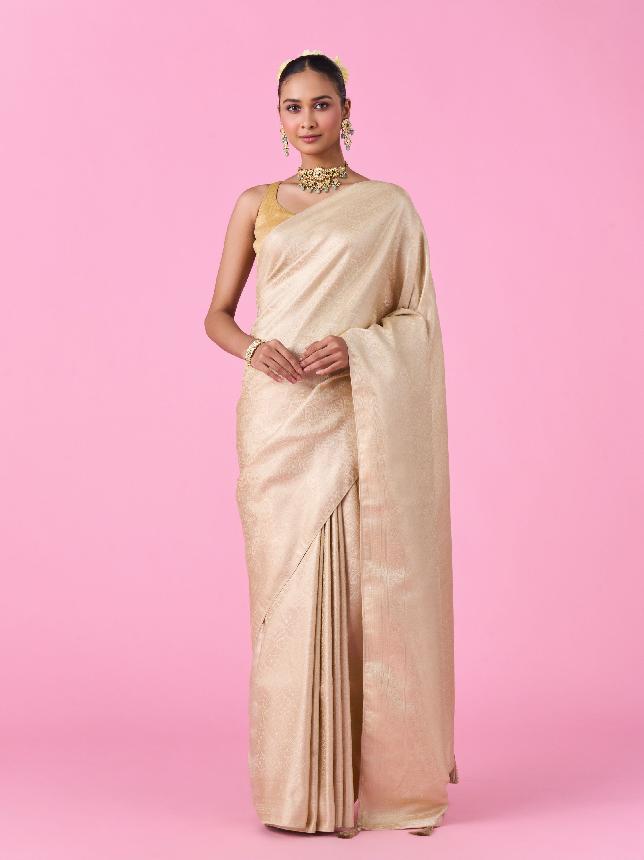 Mohey Women Elegant Cream Banarasi Saree Artistry