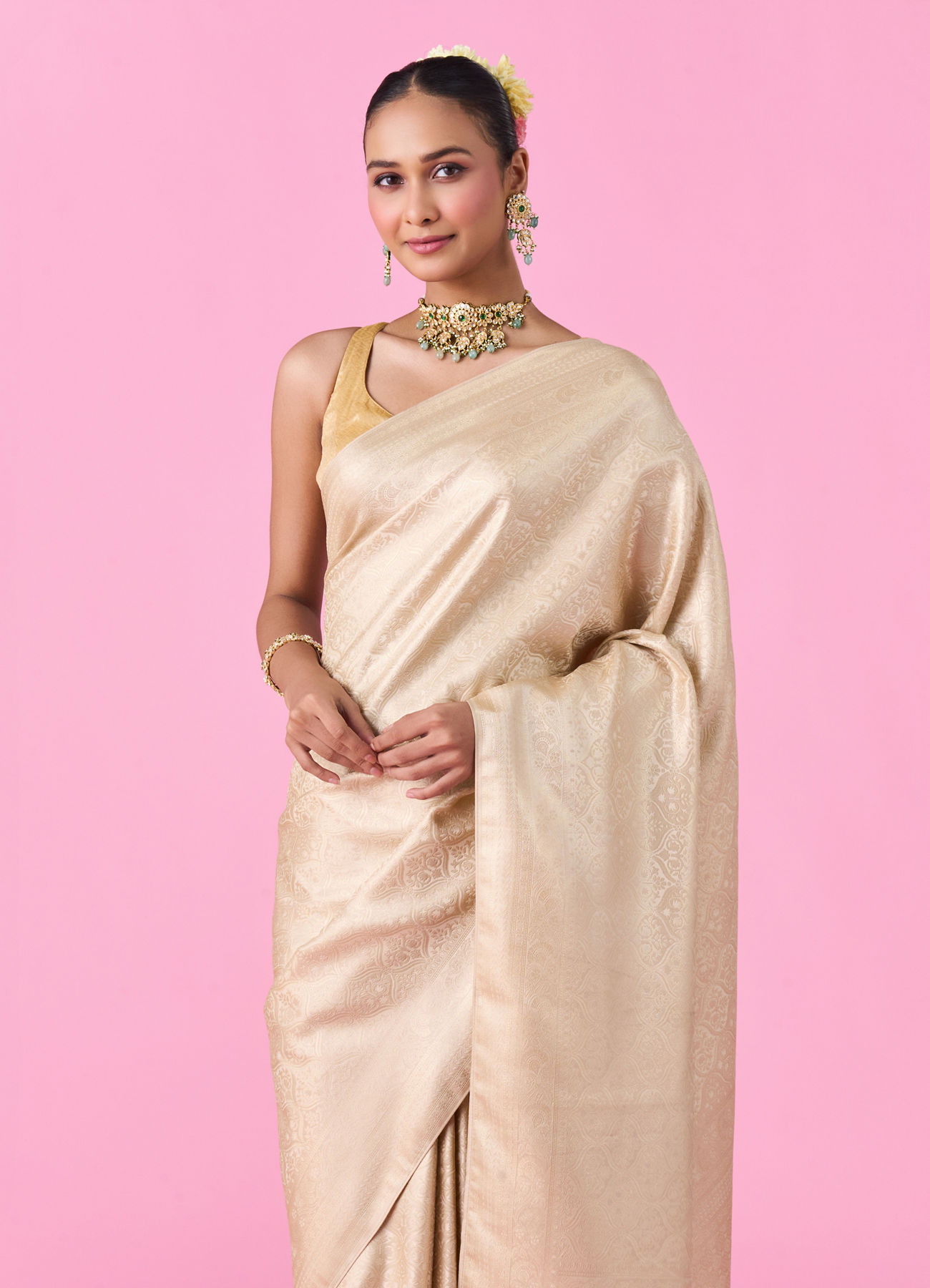 Mohey Women Elegant Cream Banarasi Saree Artistry