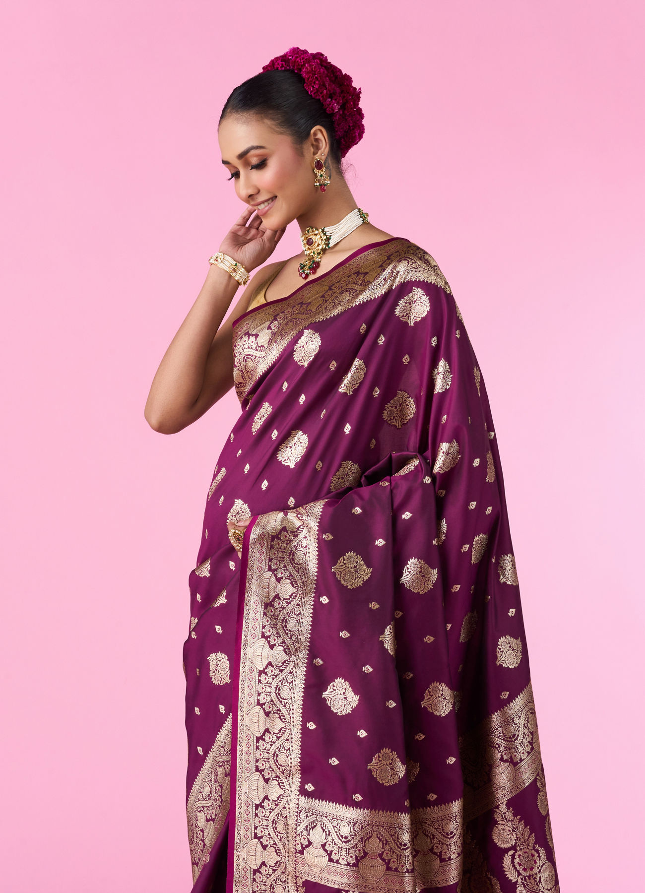 Mohey Women Splendour Wine Beauty Saree