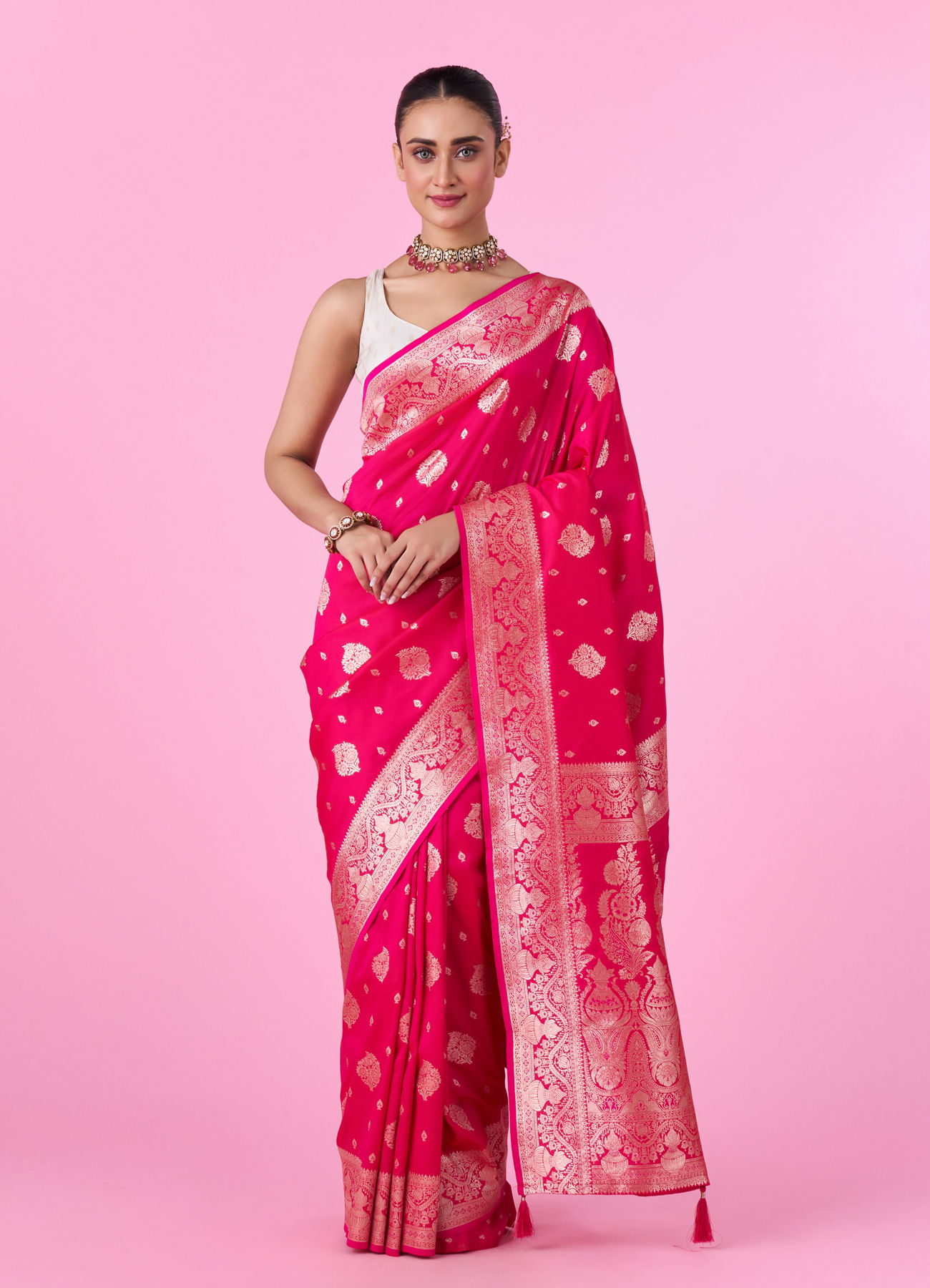 Mohey Women Ravishing Rani Pink Saree
