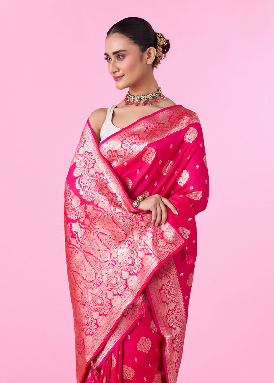 Mohey Women Ravishing Rani Pink Saree